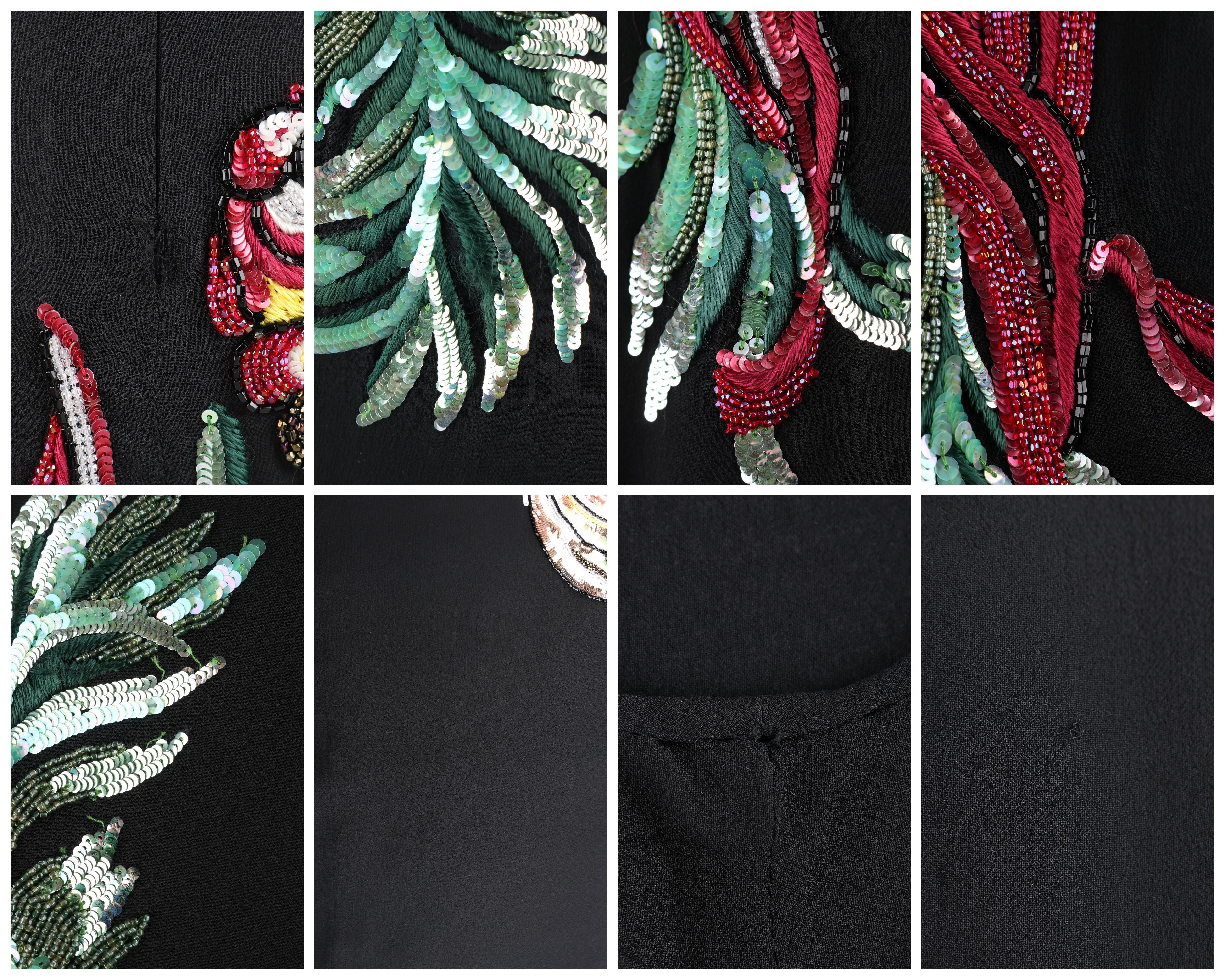 GIVENCHY Couture A/H 1997, ALEXANDER McQUEEN - Robe oiseau brodée de sequins noirs en vente 3