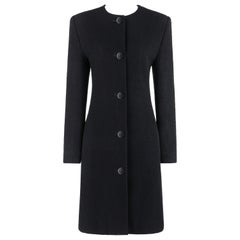 GIVENCHY Couture A/W 1998 ALEXANDER McQUEEN Abrigo sastre negro abotonado