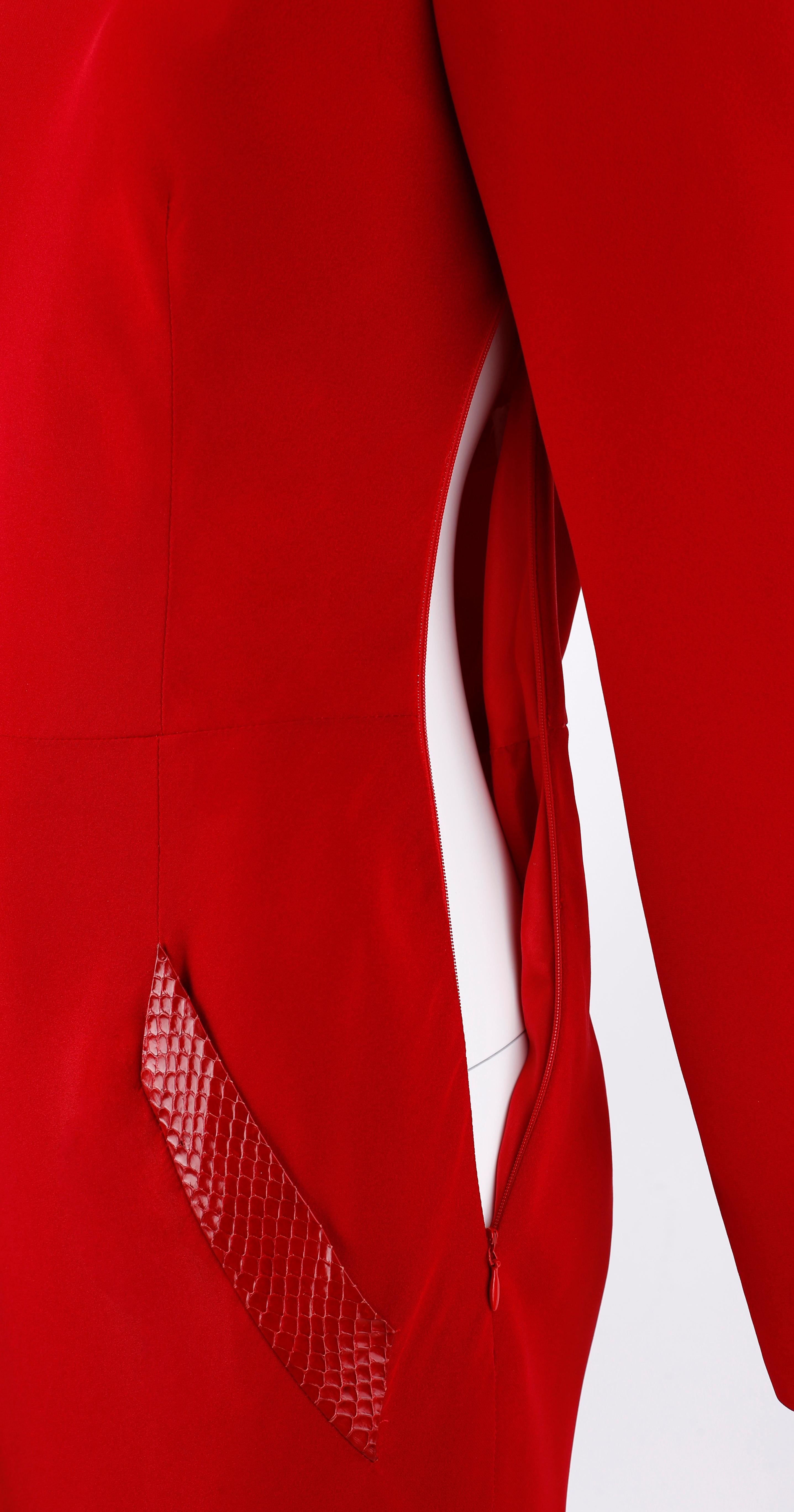 Givenchy Couture John Galliano F/W 1996 Vestido rojo con espalda al aire y ribetes de piel de serpiente en venta 7