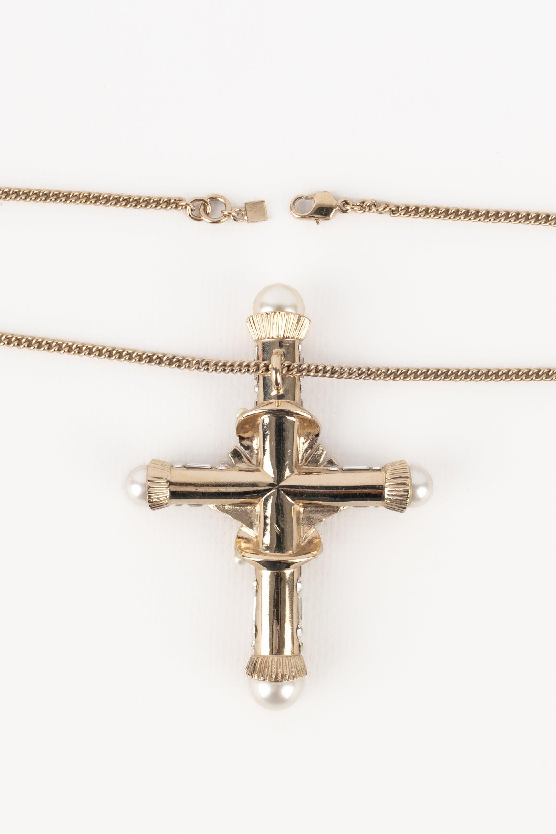 Givenchy Cross Necklace with Cross Pendant 3