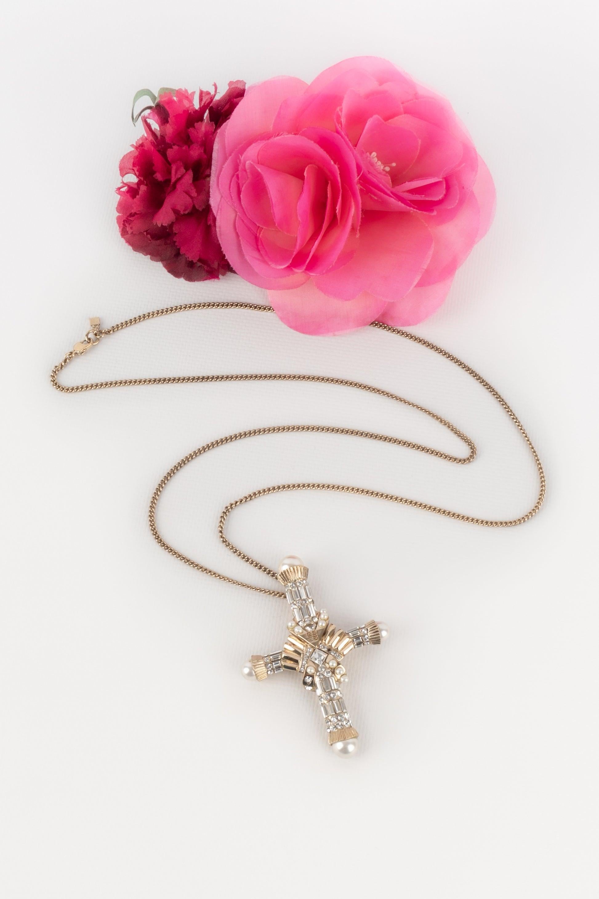 Givenchy Cross Necklace with Cross Pendant 5