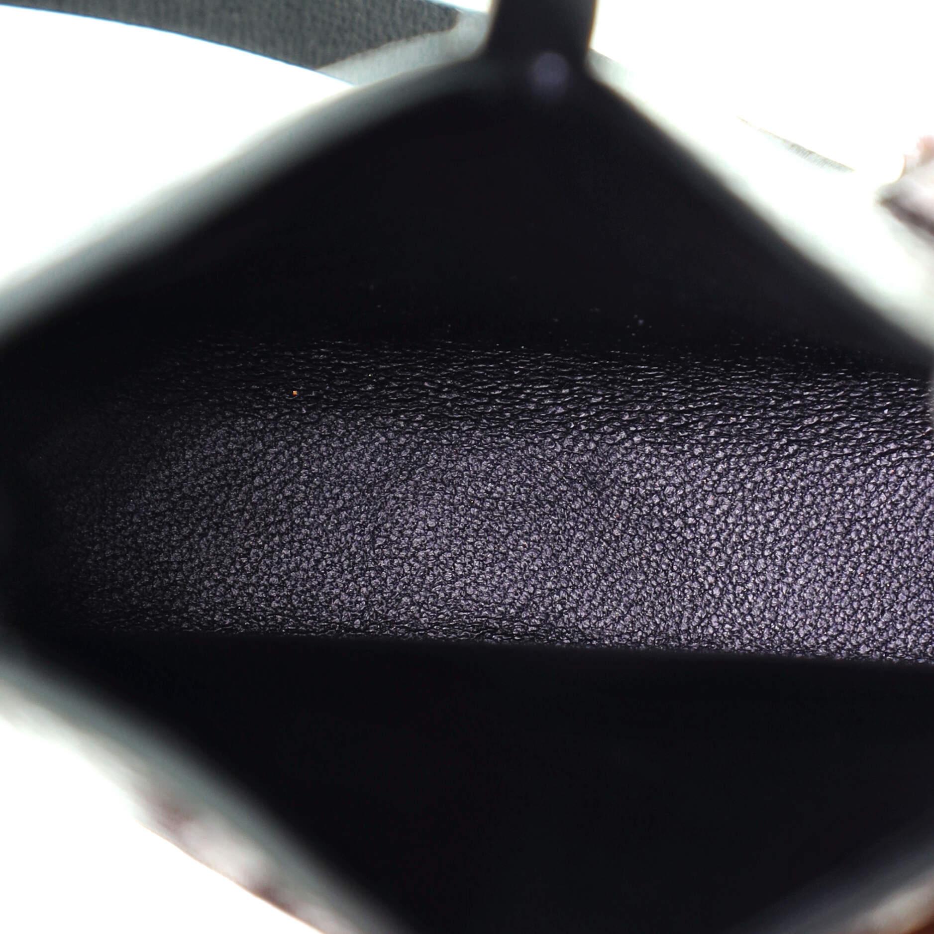 Telefon-Umhängetasche aus geprägtem Leder von Givenchy mit Ausschnitt für Damen oder Herren