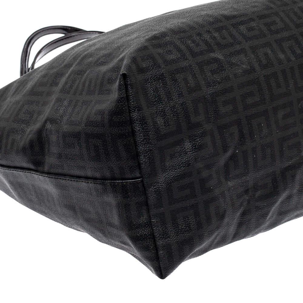 Givenchy Dark Grey/Black Coated Canvas Logo Print Antigona Shopper Tote en vente 1
