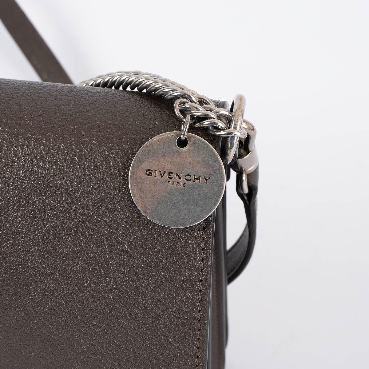 GIVENCHY dark taupe leather GV3 MEDIUM Shoulder Bag For Sale 3