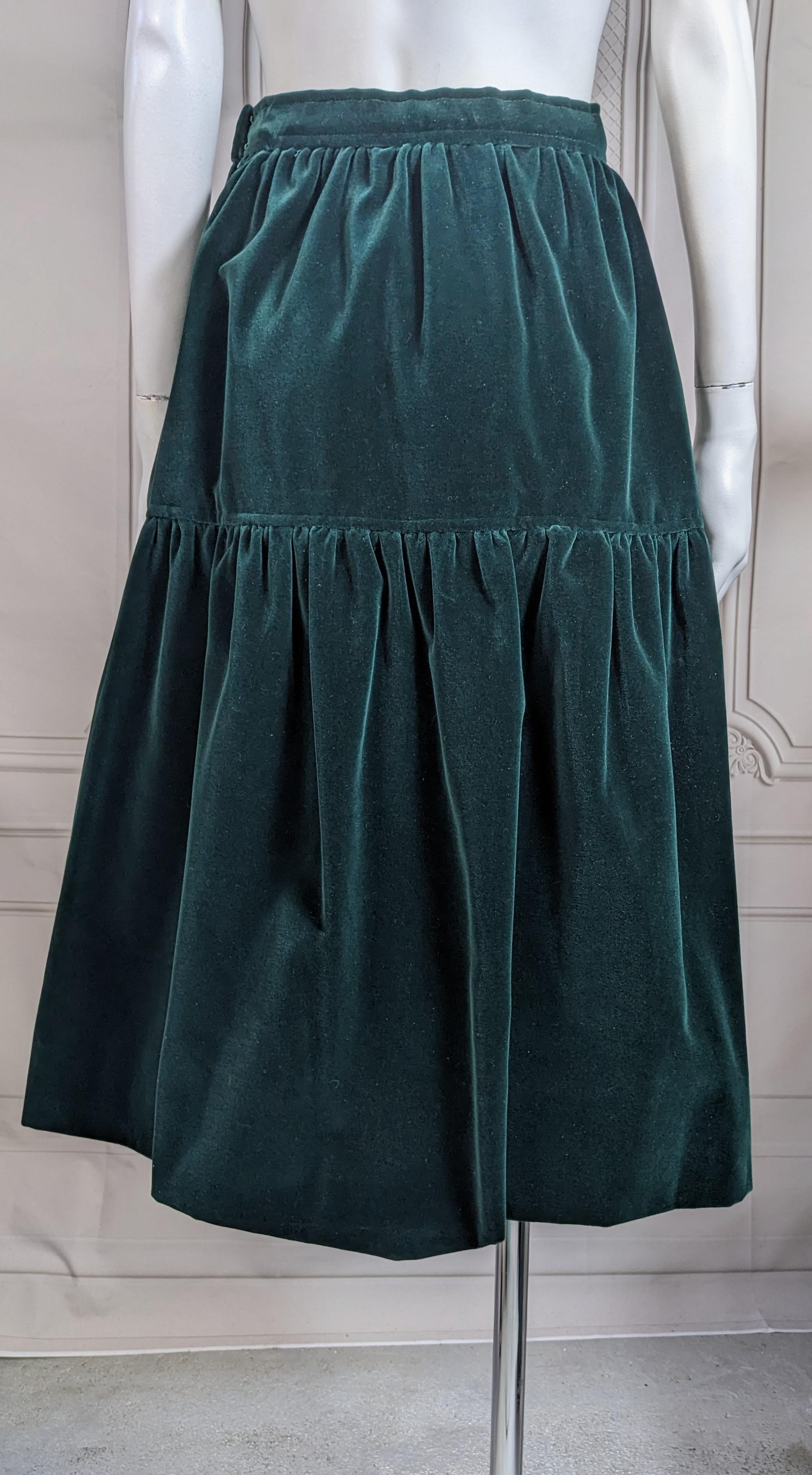 Givenchy Deep Green Cotton Velvet Skirt In Good Condition For Sale In New York, NY