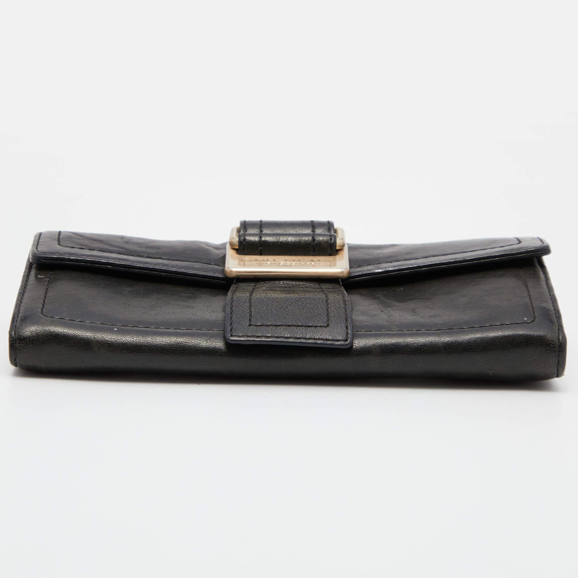 Givenchy Deep Green Leather Flap Continental Wallet For Sale 2