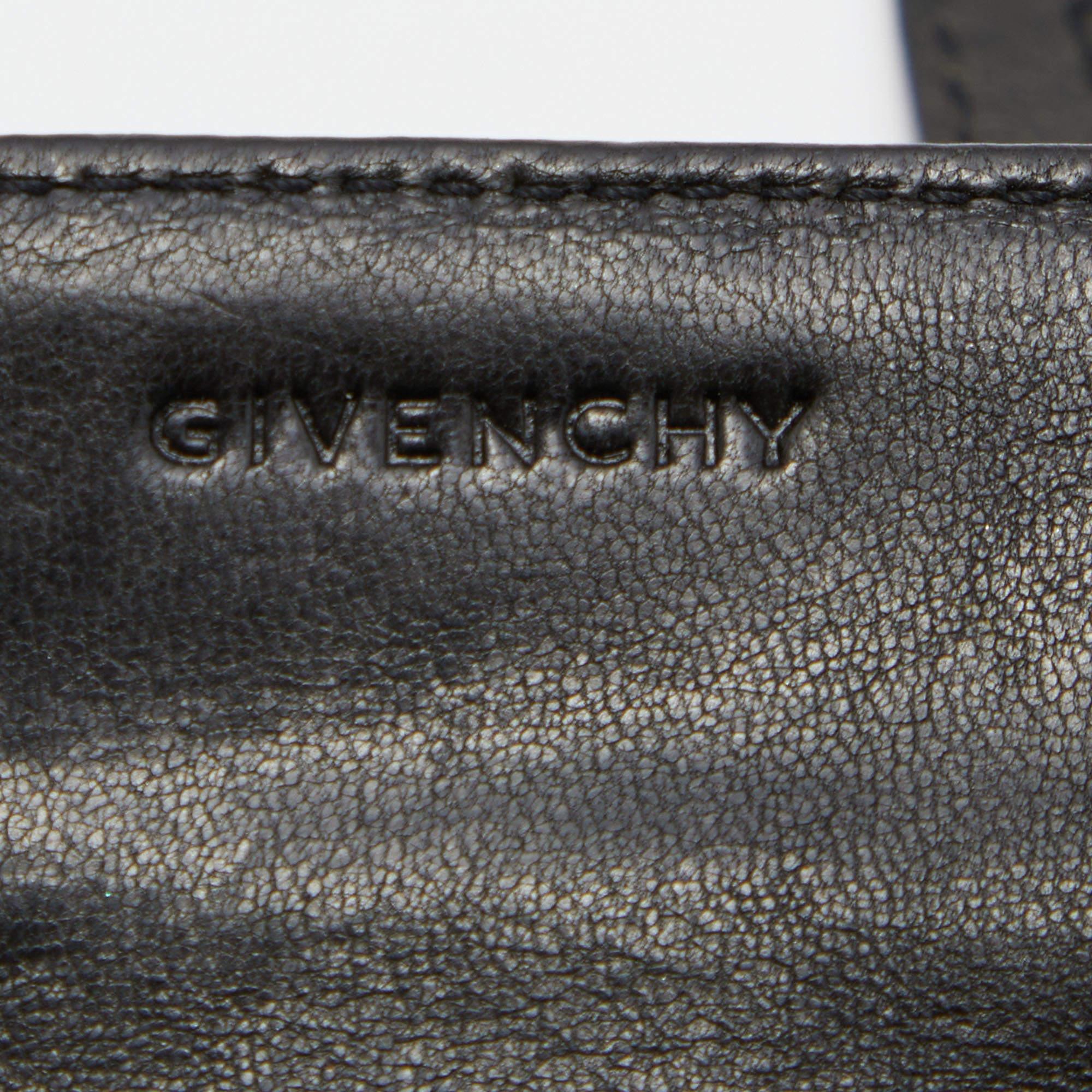 Givenchy Deep Green Leather Flap Continental Wallet For Sale 3