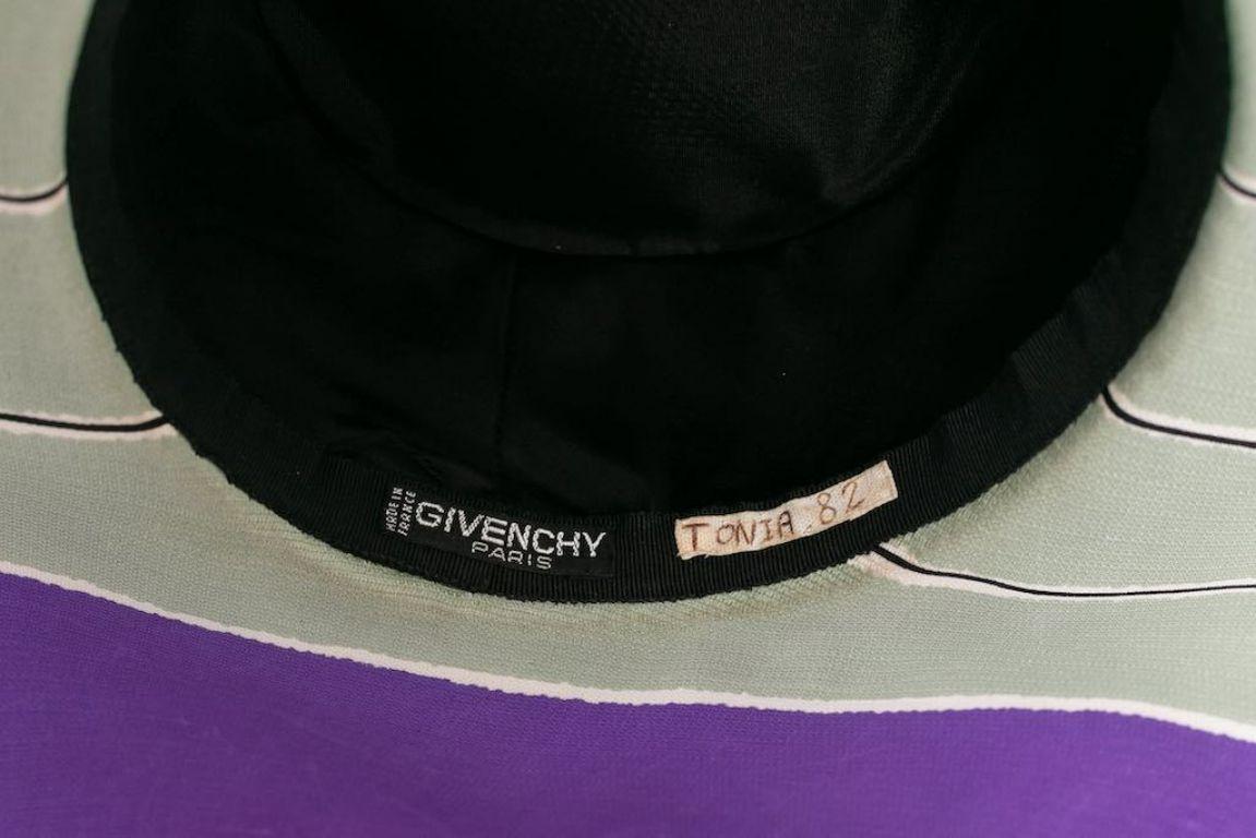 Chapeau à larges bords en soie défilée Givenchy en vente 2