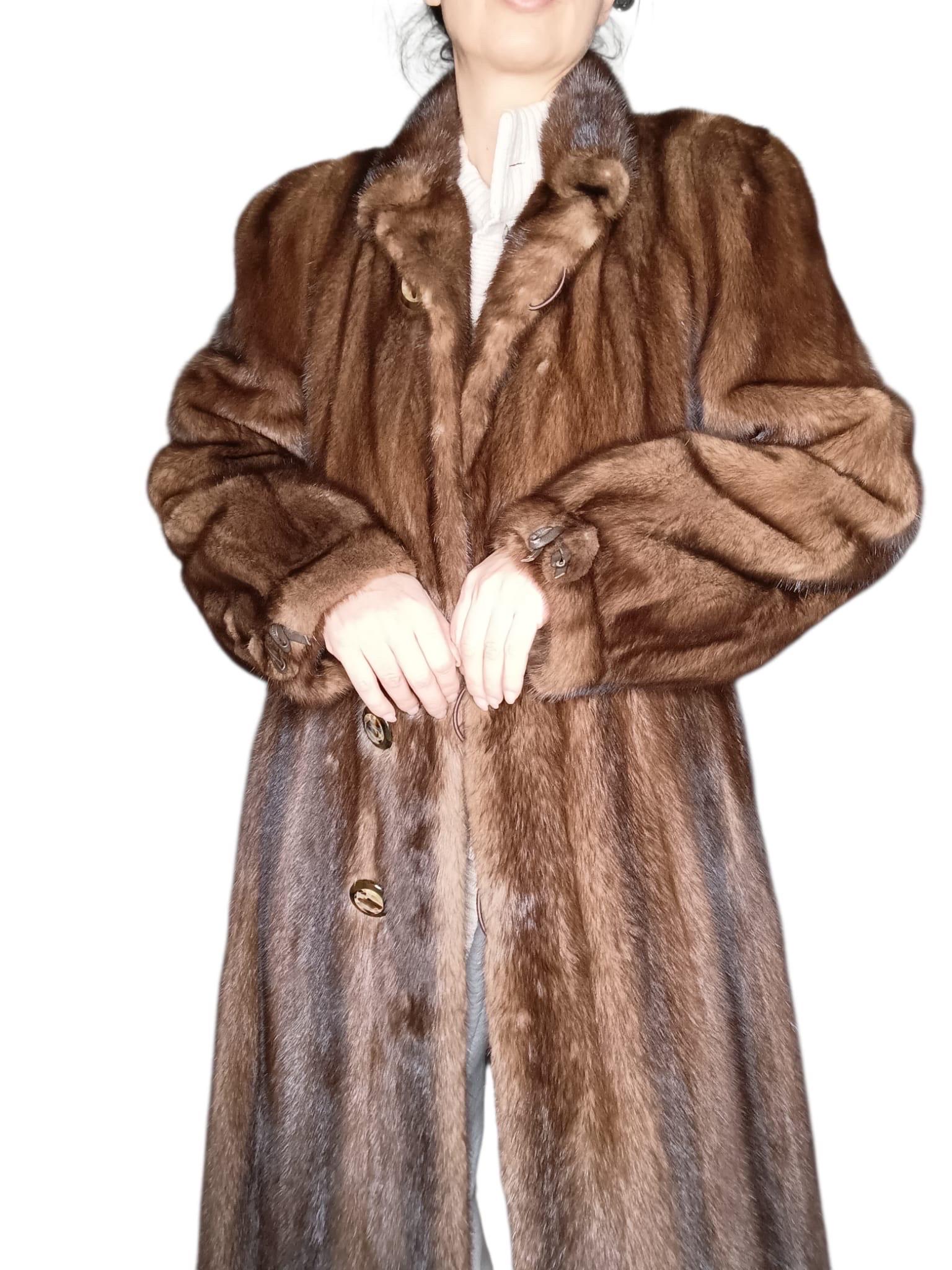 Women's ~Givenchy Demi buff Mink Fur Coat (Size 10 - L) For Sale