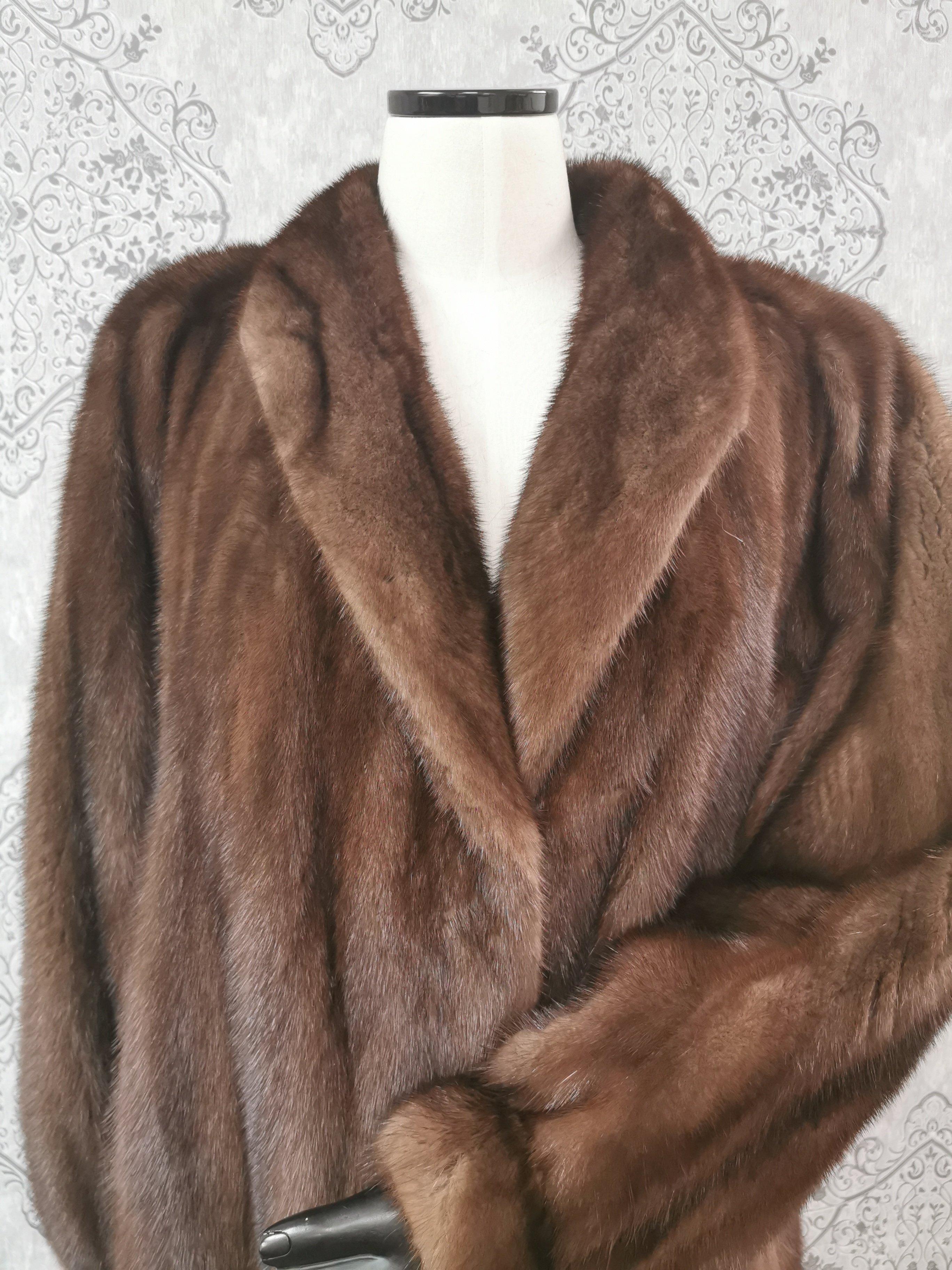 Brown Givenchy Haute Fourrures Demi Buff Mink Fur Coat (Size 12 - M) For Sale