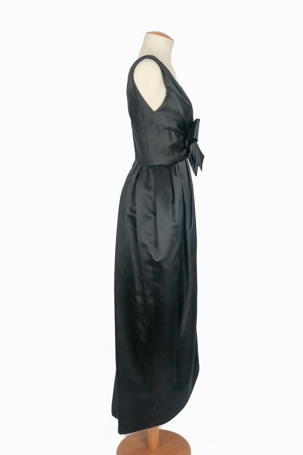 Givenchy Kleid Haute Couture 1991er im Zustand „Hervorragend“ im Angebot in SAINT-OUEN-SUR-SEINE, FR