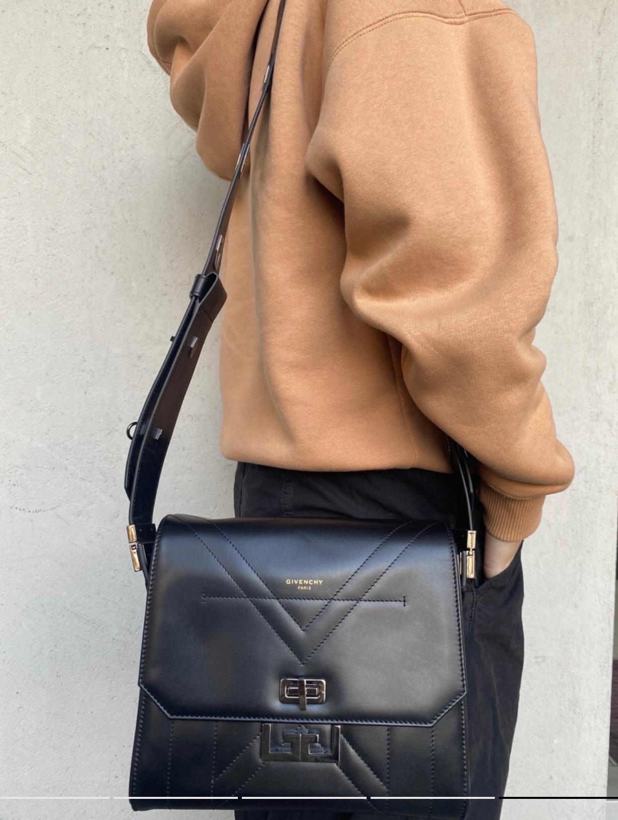 Givenchy Eden Black leather Shoulder Bag For Sale 3