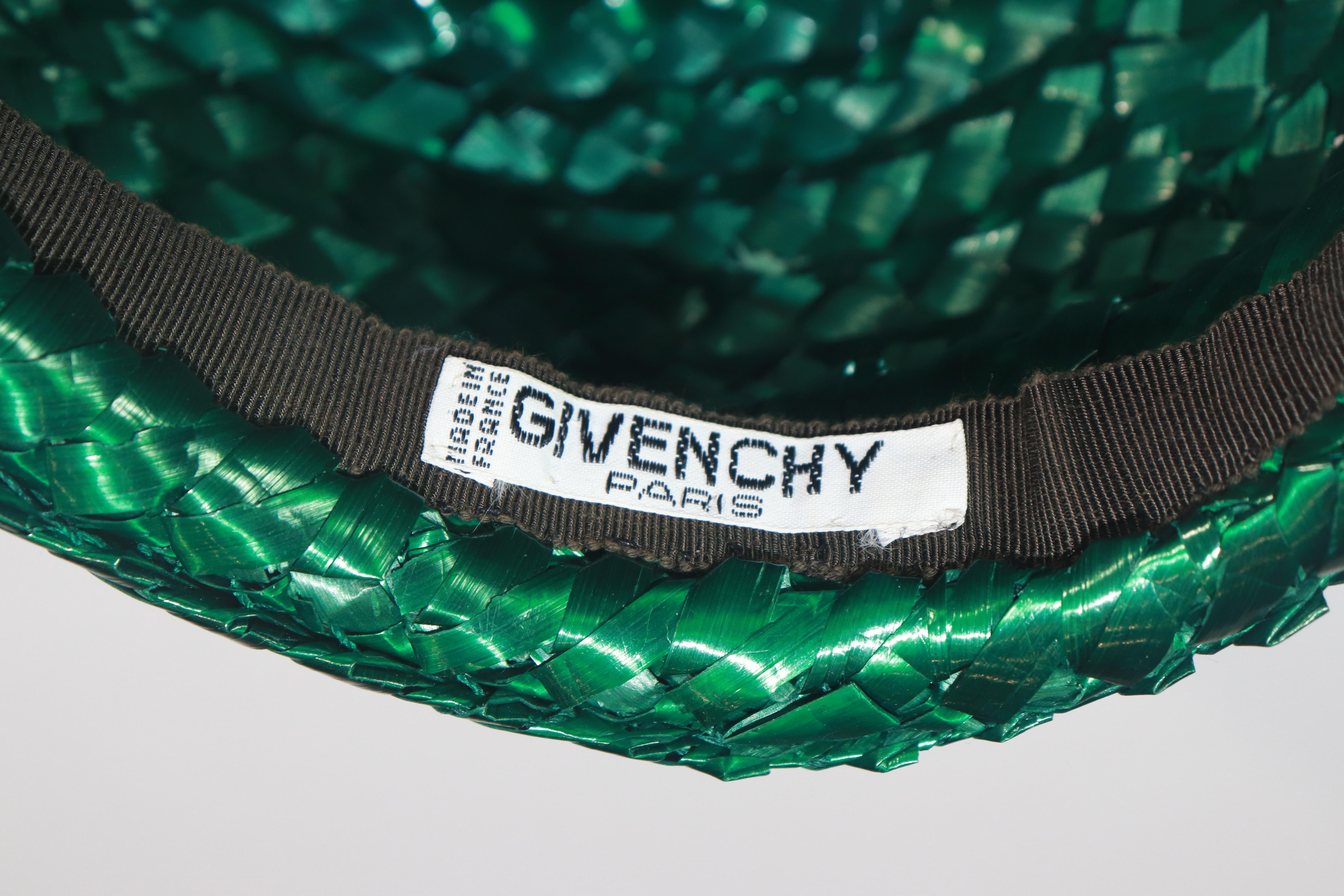 GIVENCHY Emerald Green Fine Raffia Straw Pillbox Hat For Sale 8