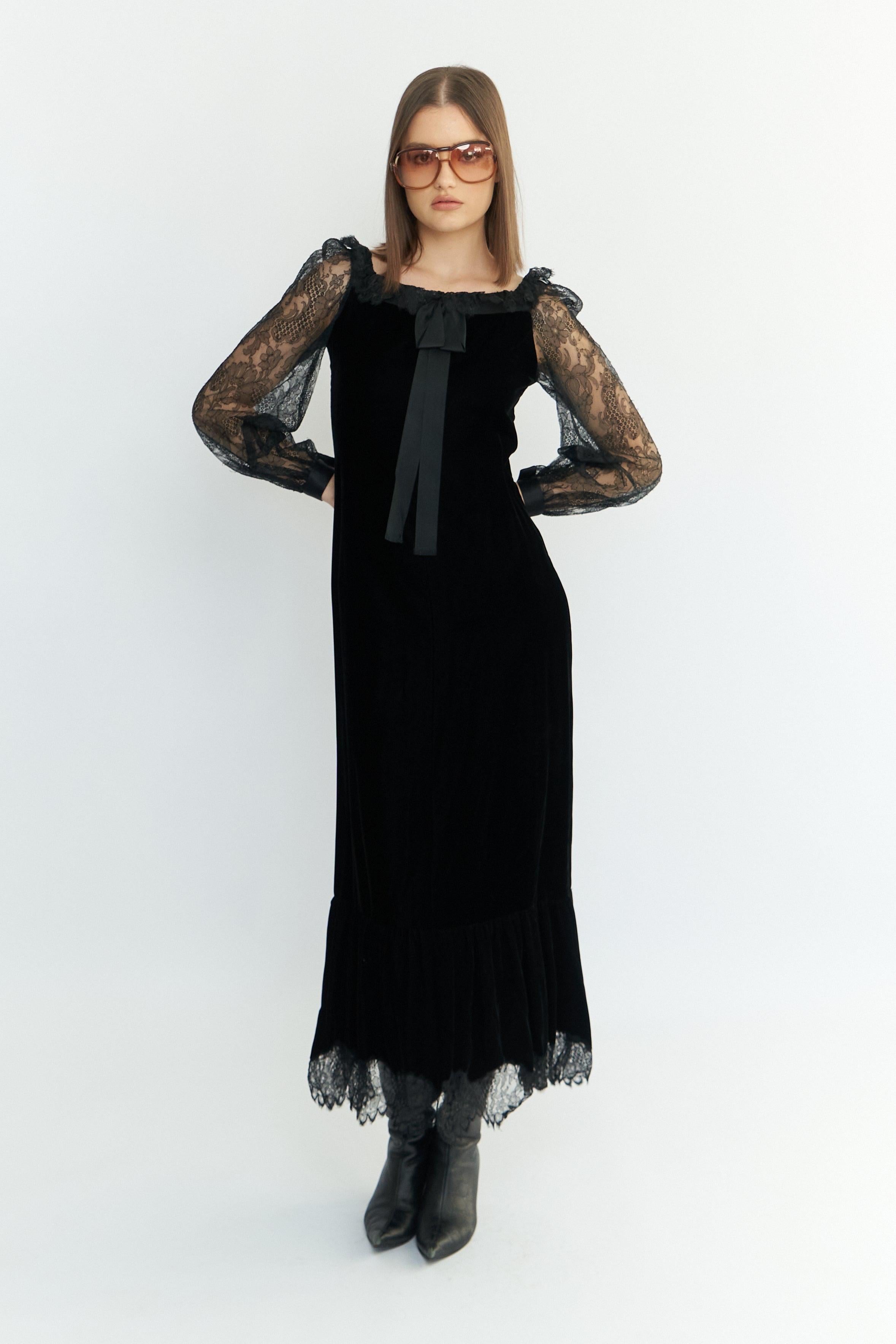 Black Givenchy F/W 1977 Haute Couture Velvet & Chantilly Lace Gown