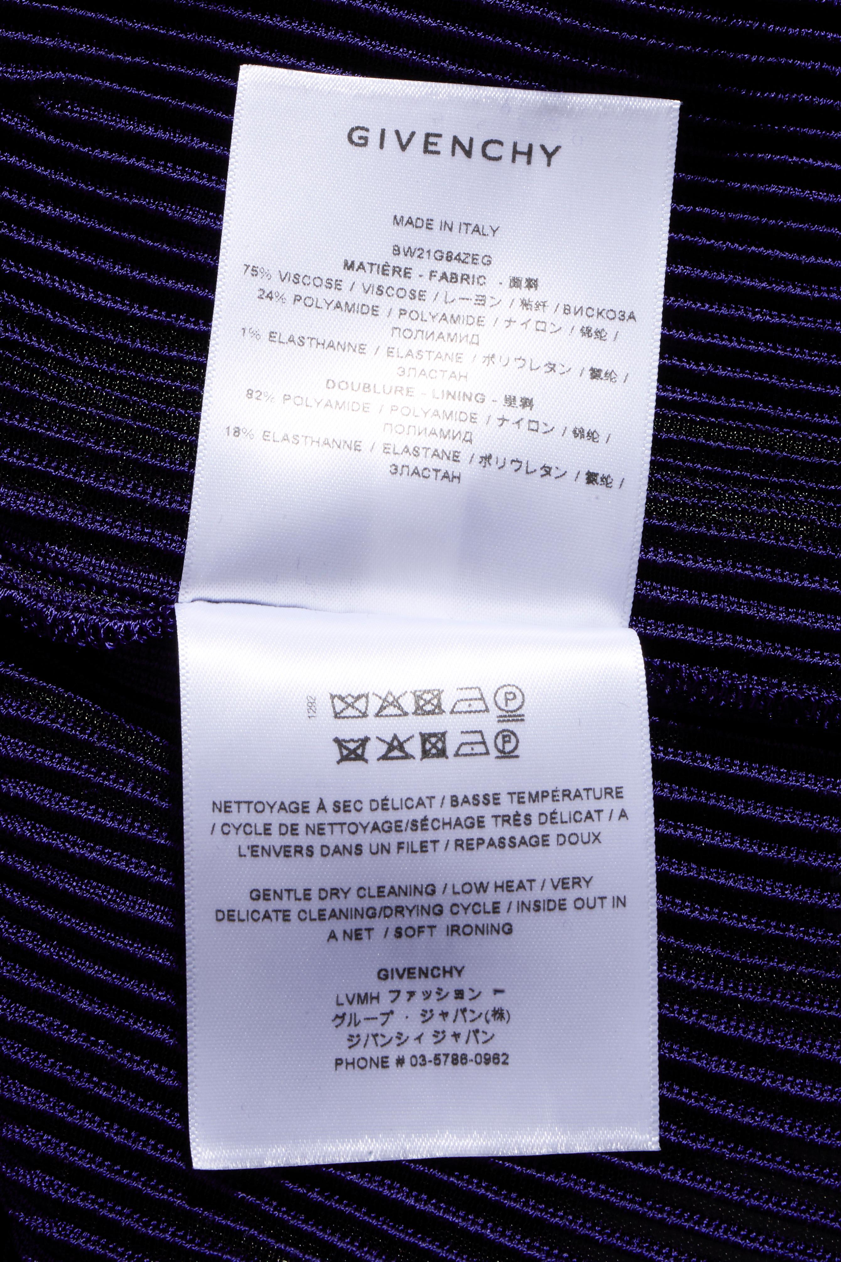 Mini abito a rete viola da passerella Givenchy Autunno/Inverno 2022 Taglia Small in vendita 6