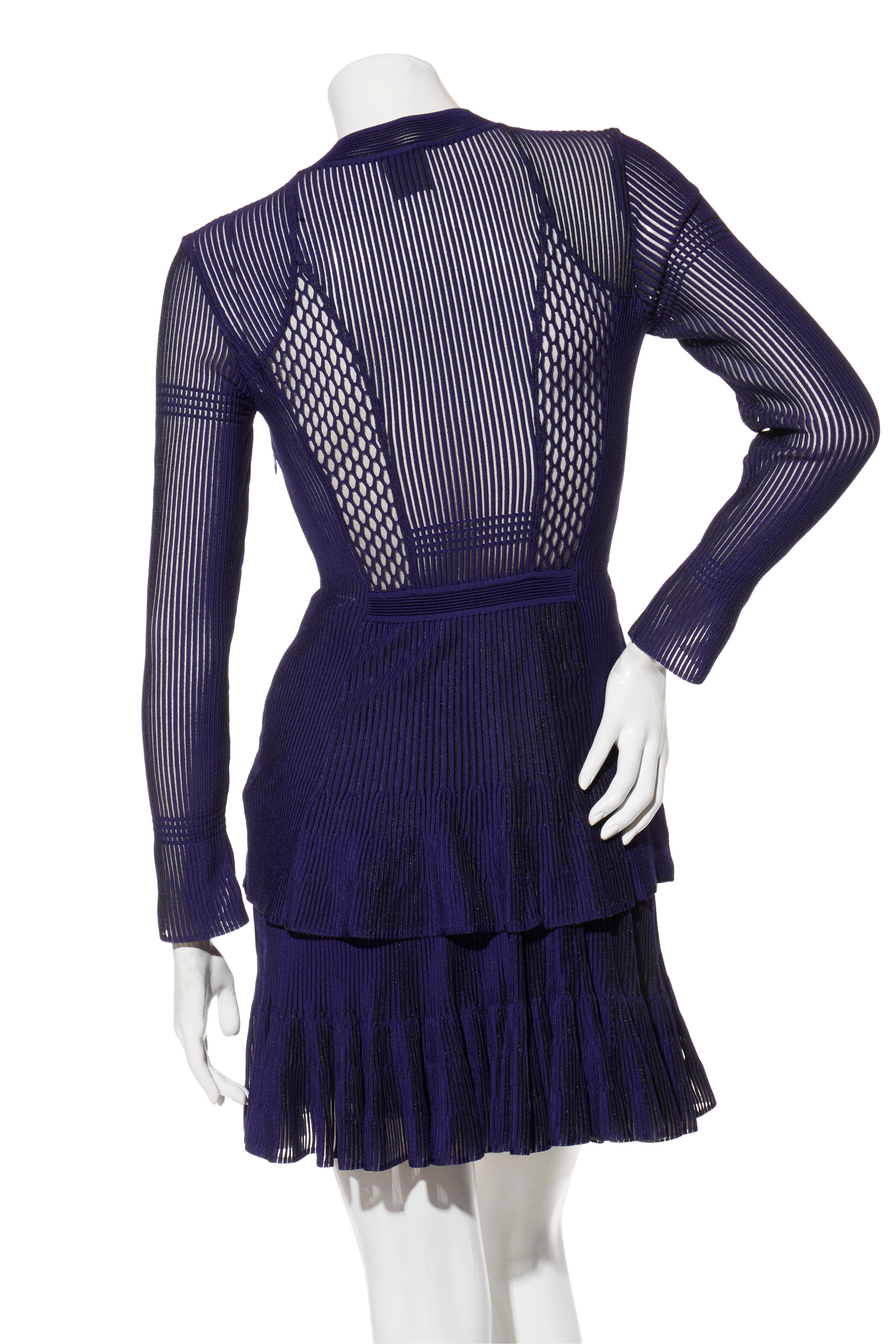 Mini abito a rete viola da passerella Givenchy Autunno/Inverno 2022 Taglia Small in vendita 1