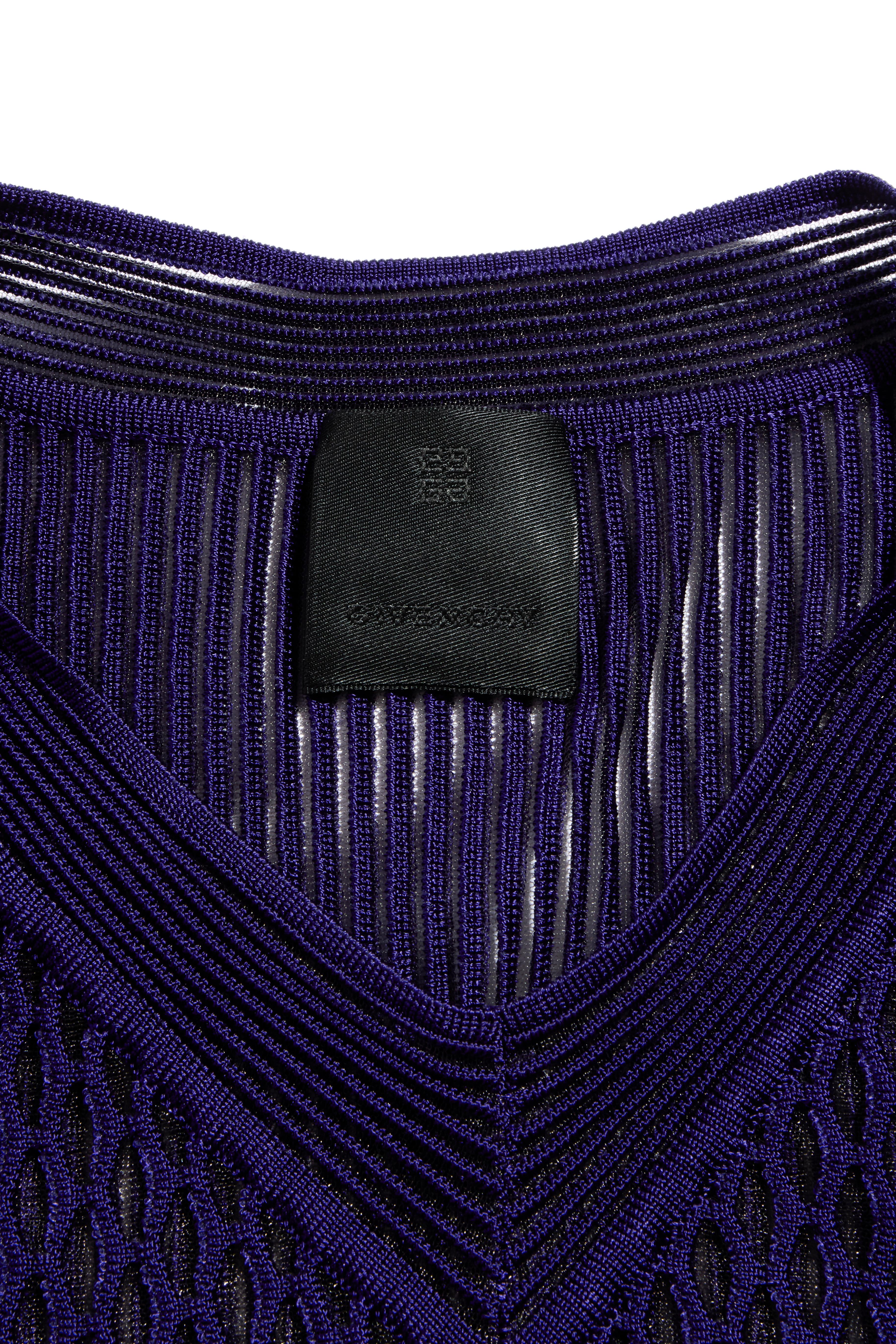 Mini abito a rete viola da passerella Givenchy Autunno/Inverno 2022 Taglia Small in vendita 4