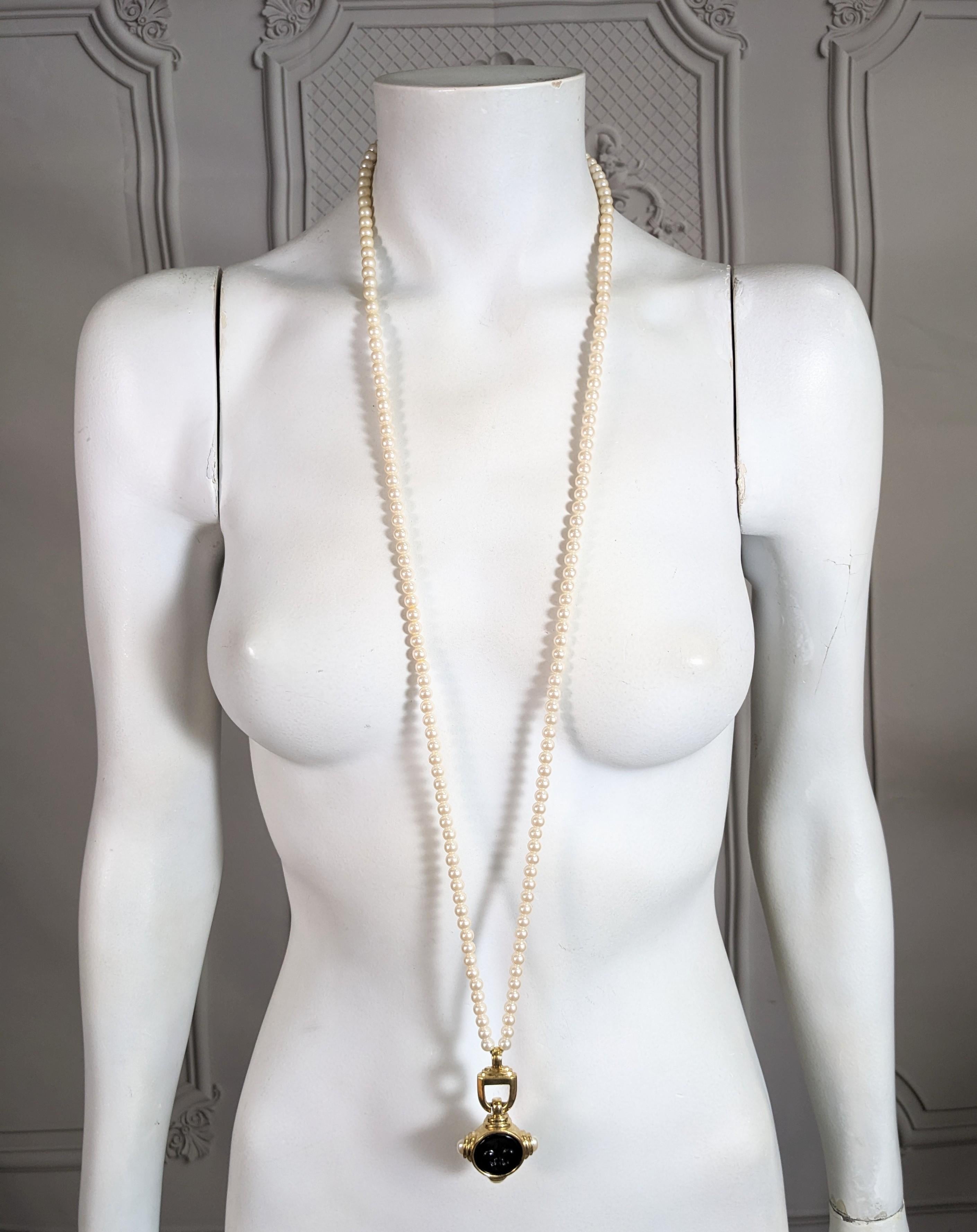 Givenchy Fleur de Lis Pearl Necklace 3