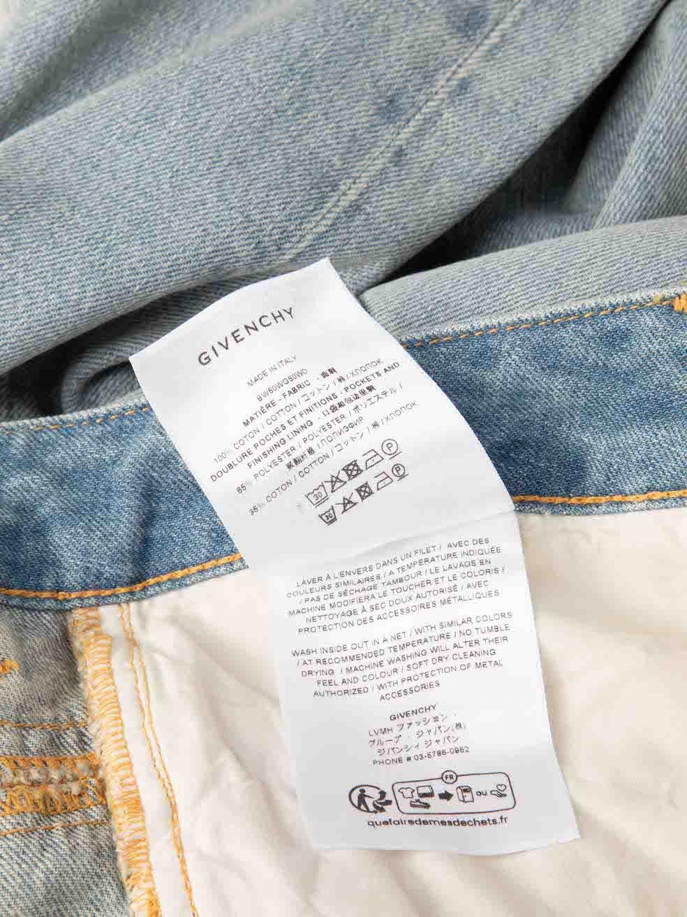 Givenchy FW23 Light Blue Denim Wash Jeans Size S For Sale 3