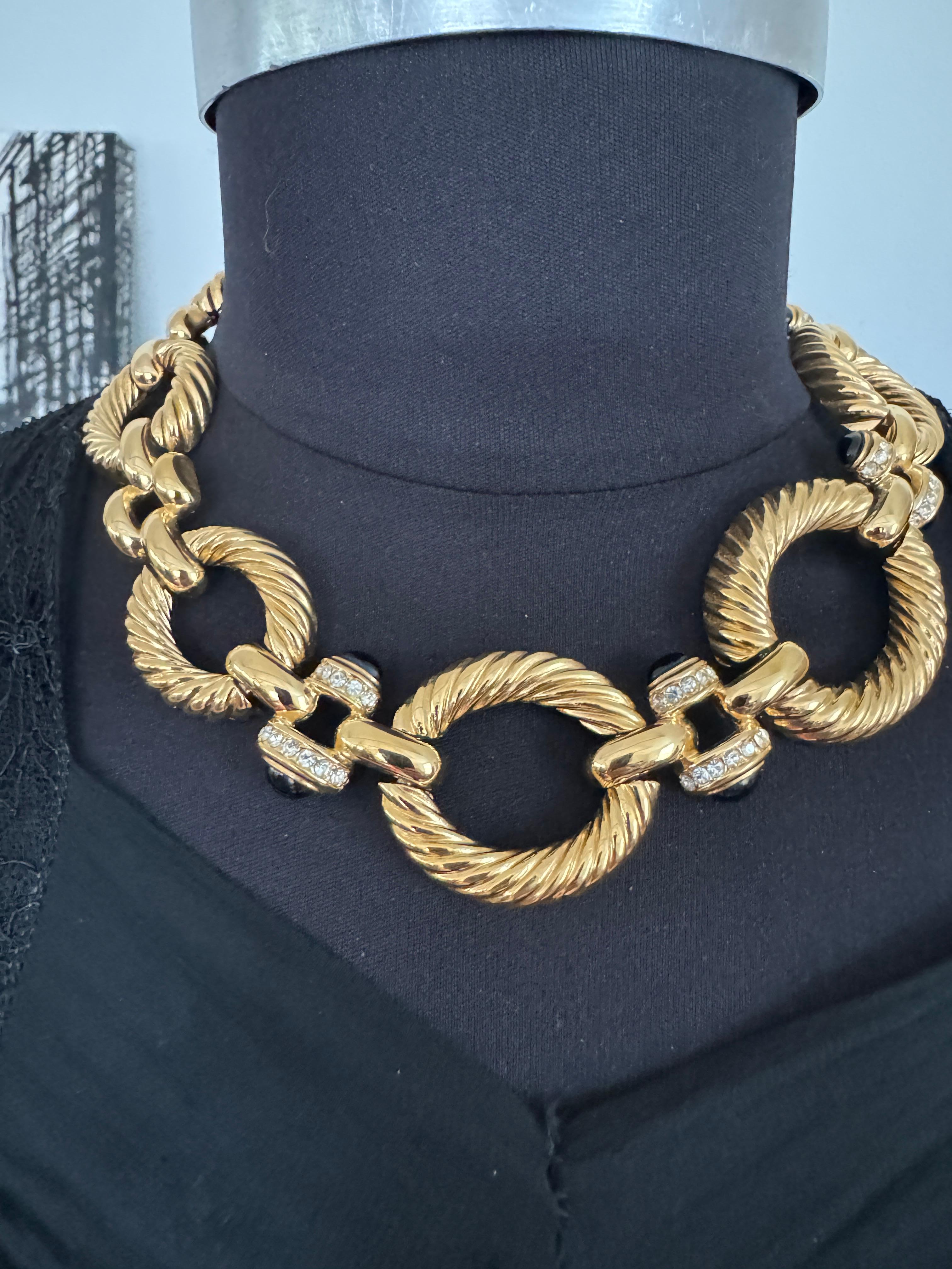 Collana Givenchy A Link Oro  Cristallo  Cabochon nero in vendita 6