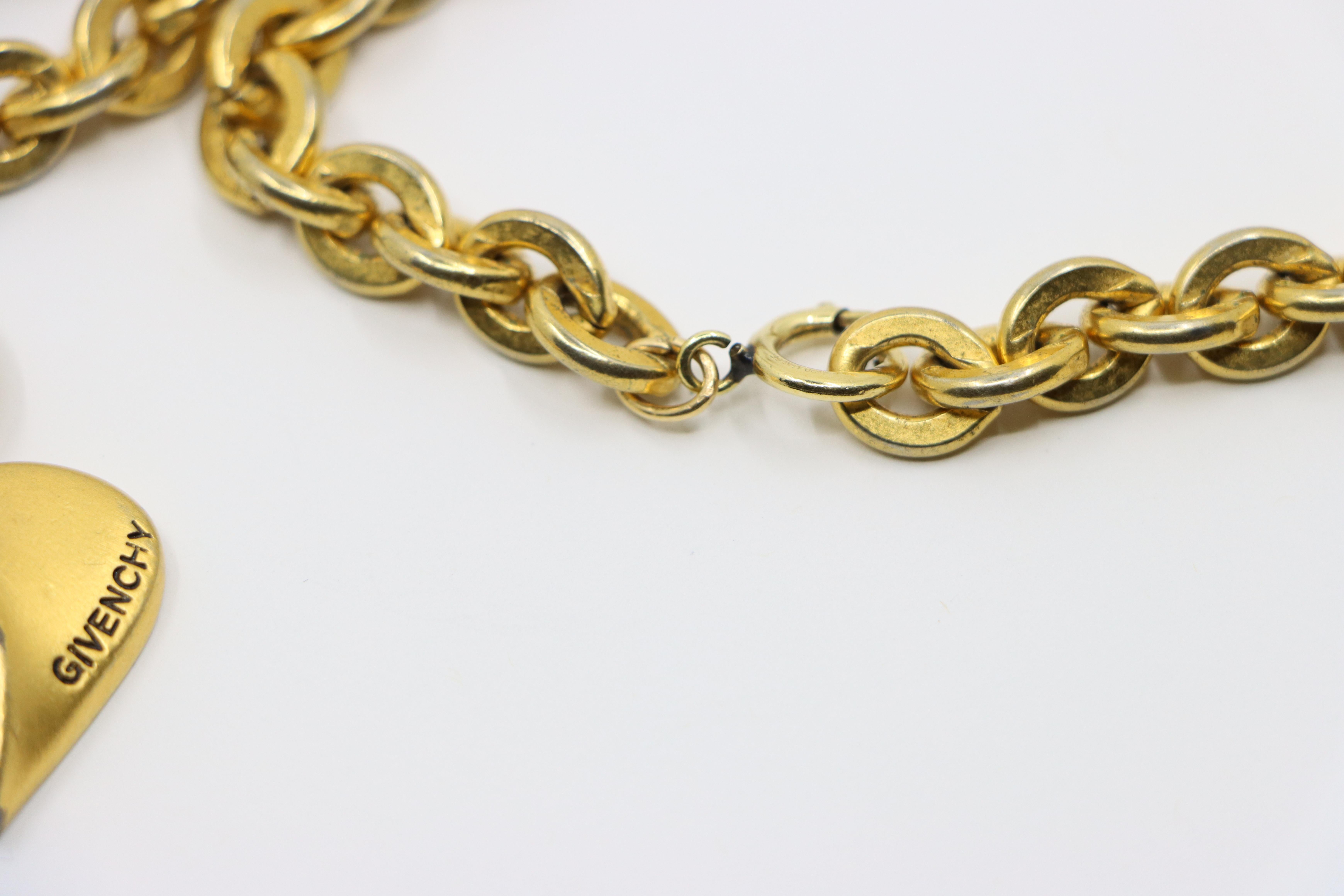 Givenchy Collana/cintura con ciondolo a forma di cuore in tonalità oro in vendita 6