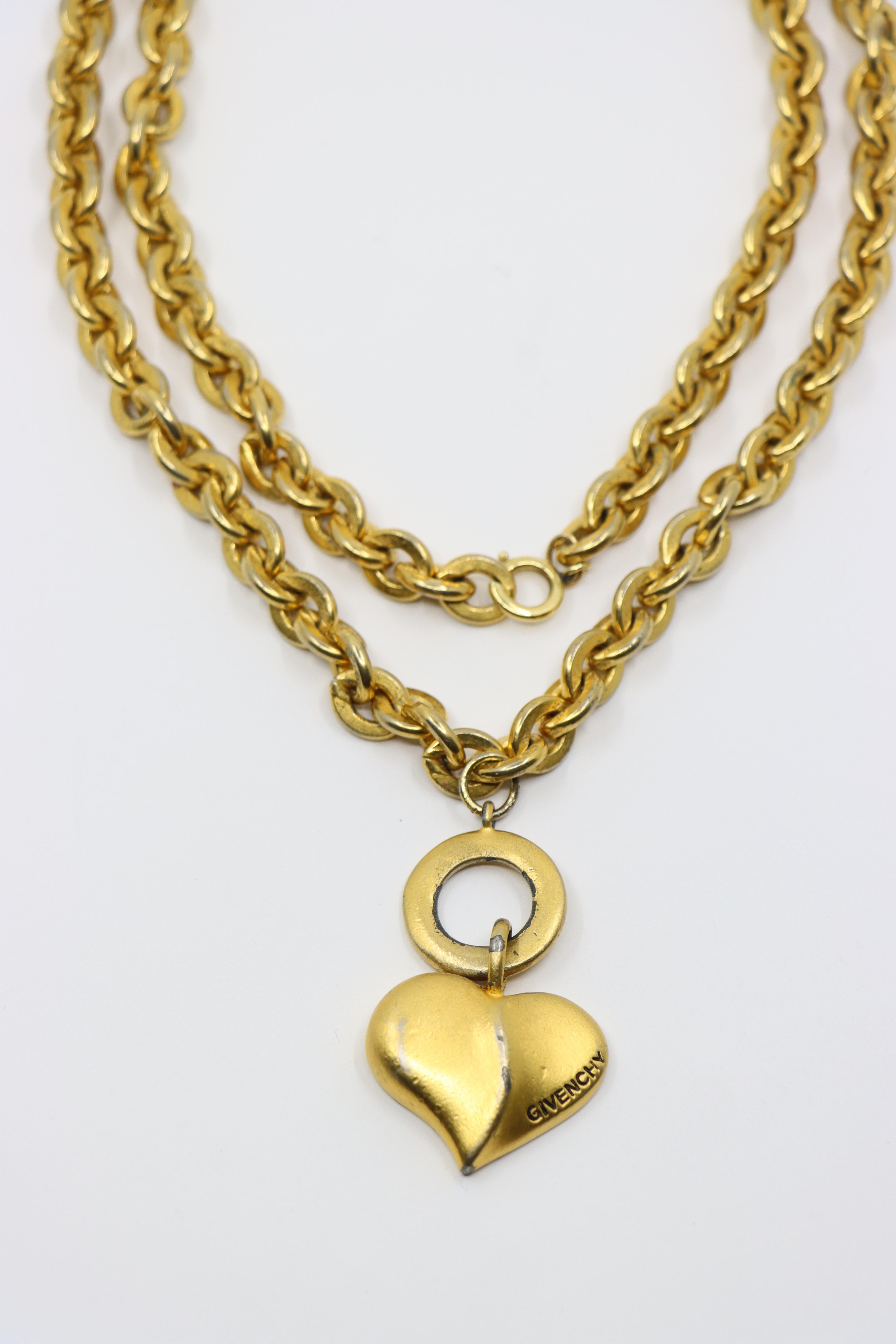 Givenchy Collana/cintura con ciondolo a forma di cuore in tonalità oro in vendita 1