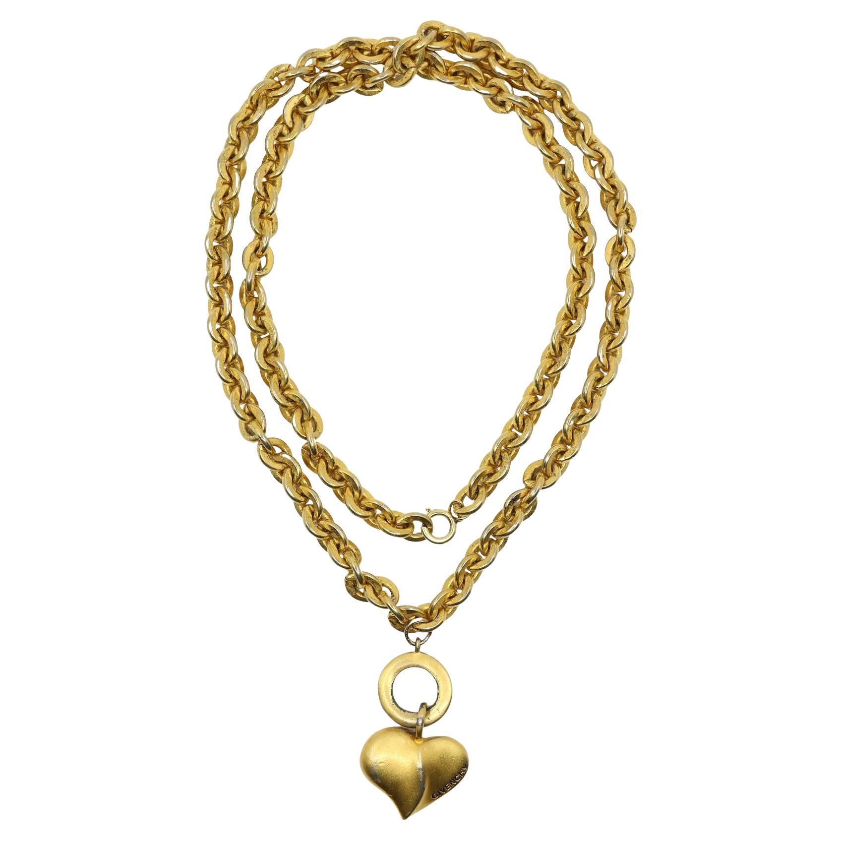 Givenchy Collana/cintura con ciondolo a forma di cuore in tonalità oro in vendita