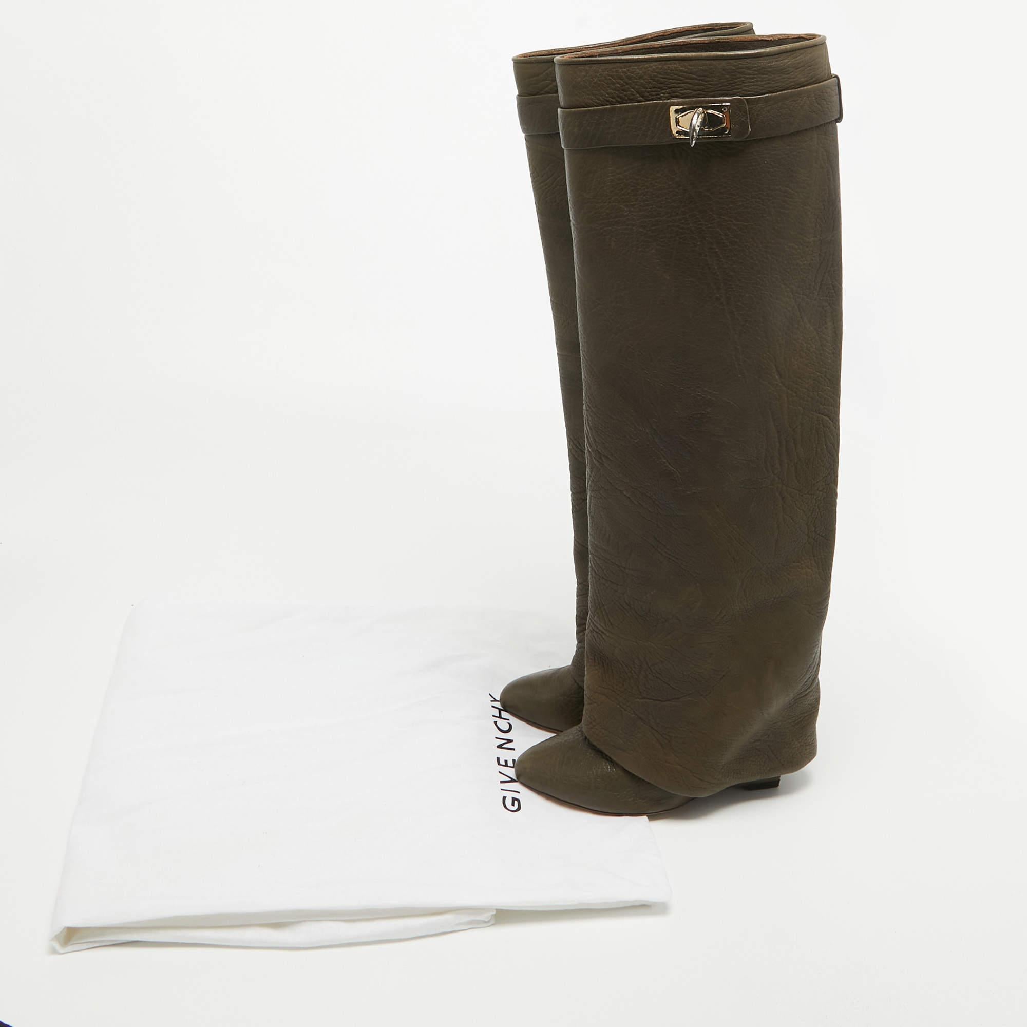 Givenchy Green Nubuck Leather Shark Lock Boots Size 35 8