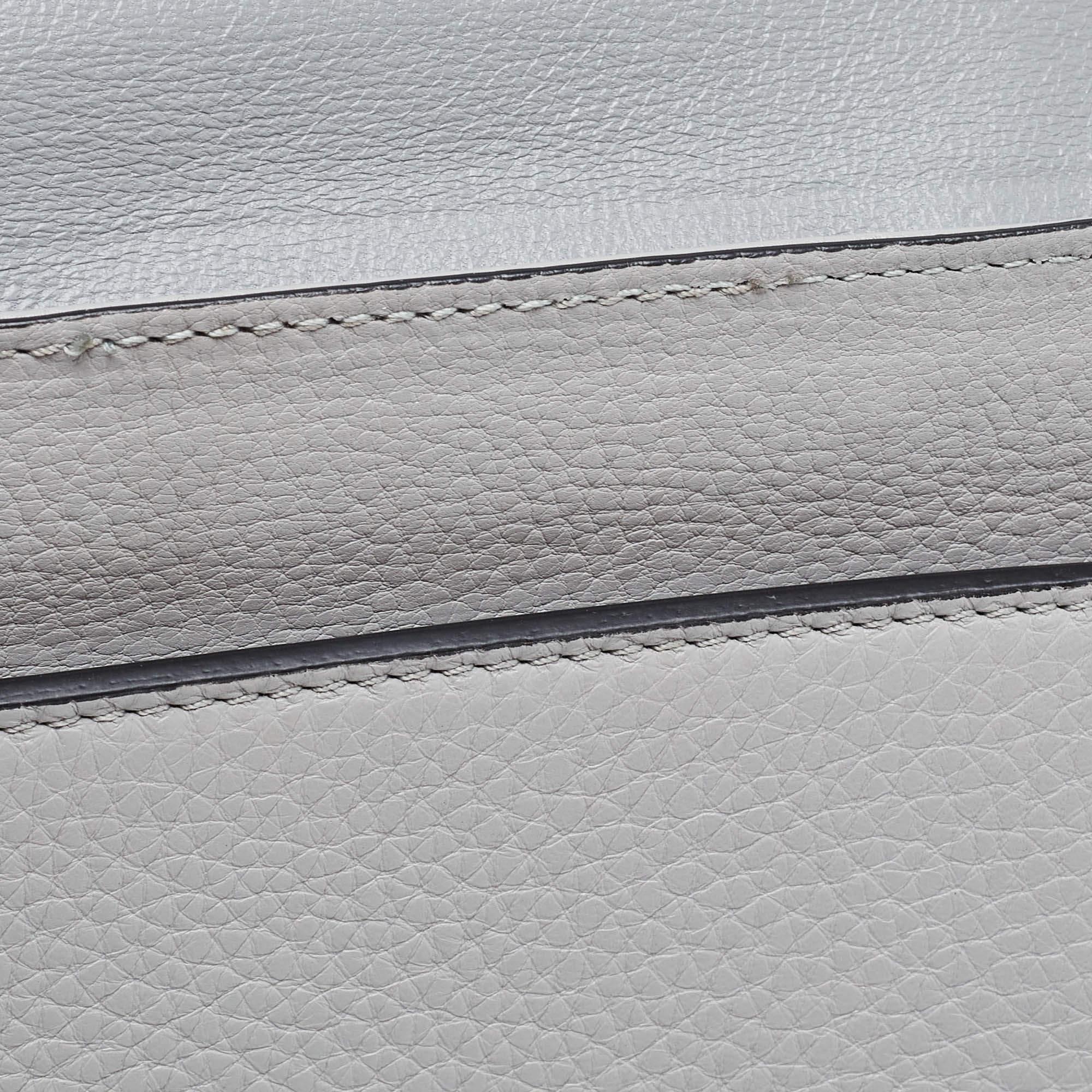 Givenchy Medium Obsedia Tragetasche aus grauem Leder Medium im Angebot 2
