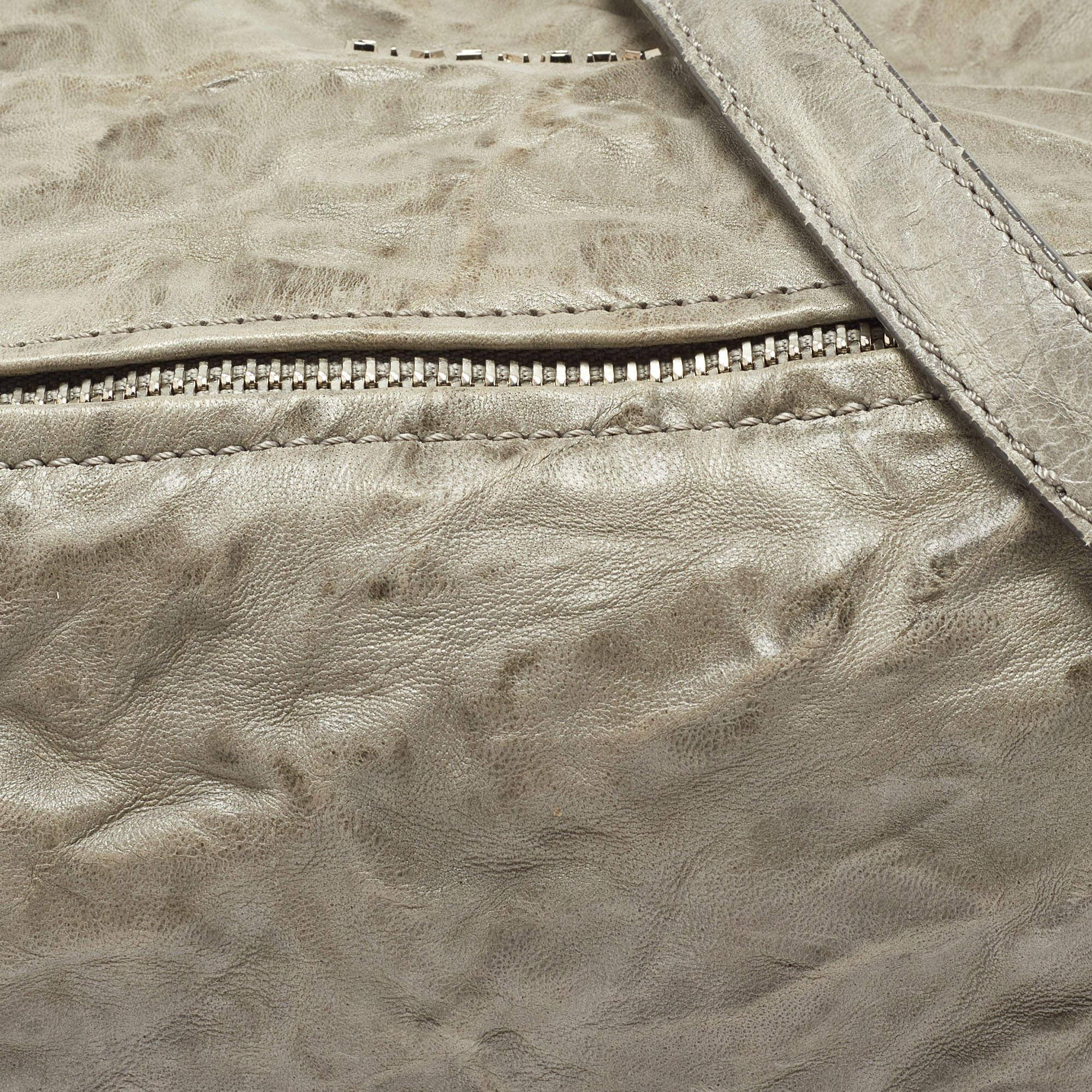 Givenchy - Sac Pandora moyen à poignée supérieure en cuir gris en vente 7