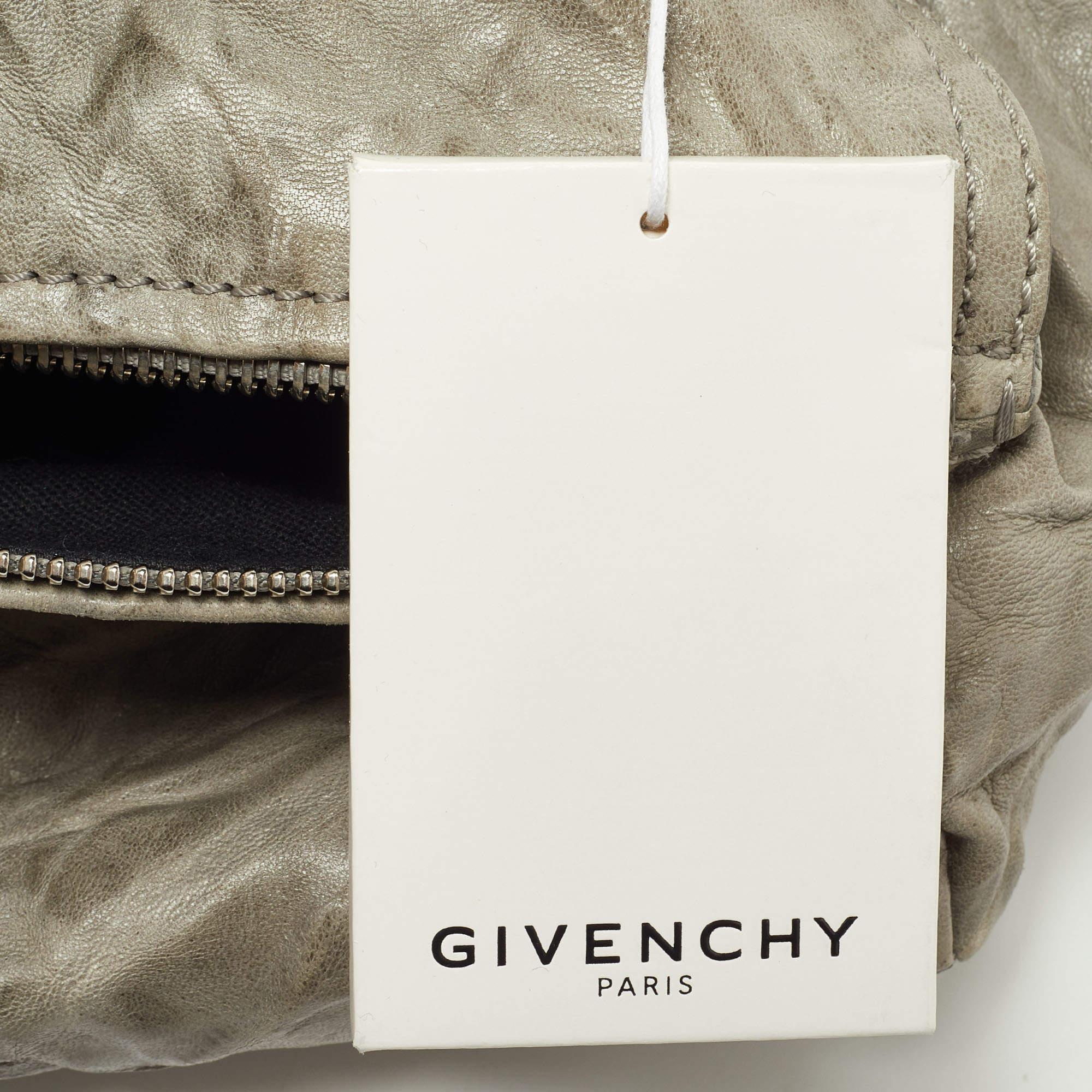 Givenchy - Sac Pandora moyen à poignée supérieure en cuir gris en vente 14