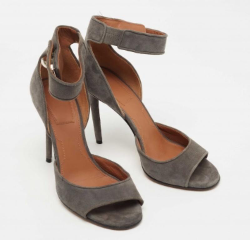 Black Givenchy Grey Suede Shark Tooth Lock Ankle Strap Sandals Size 37.5 For Sale