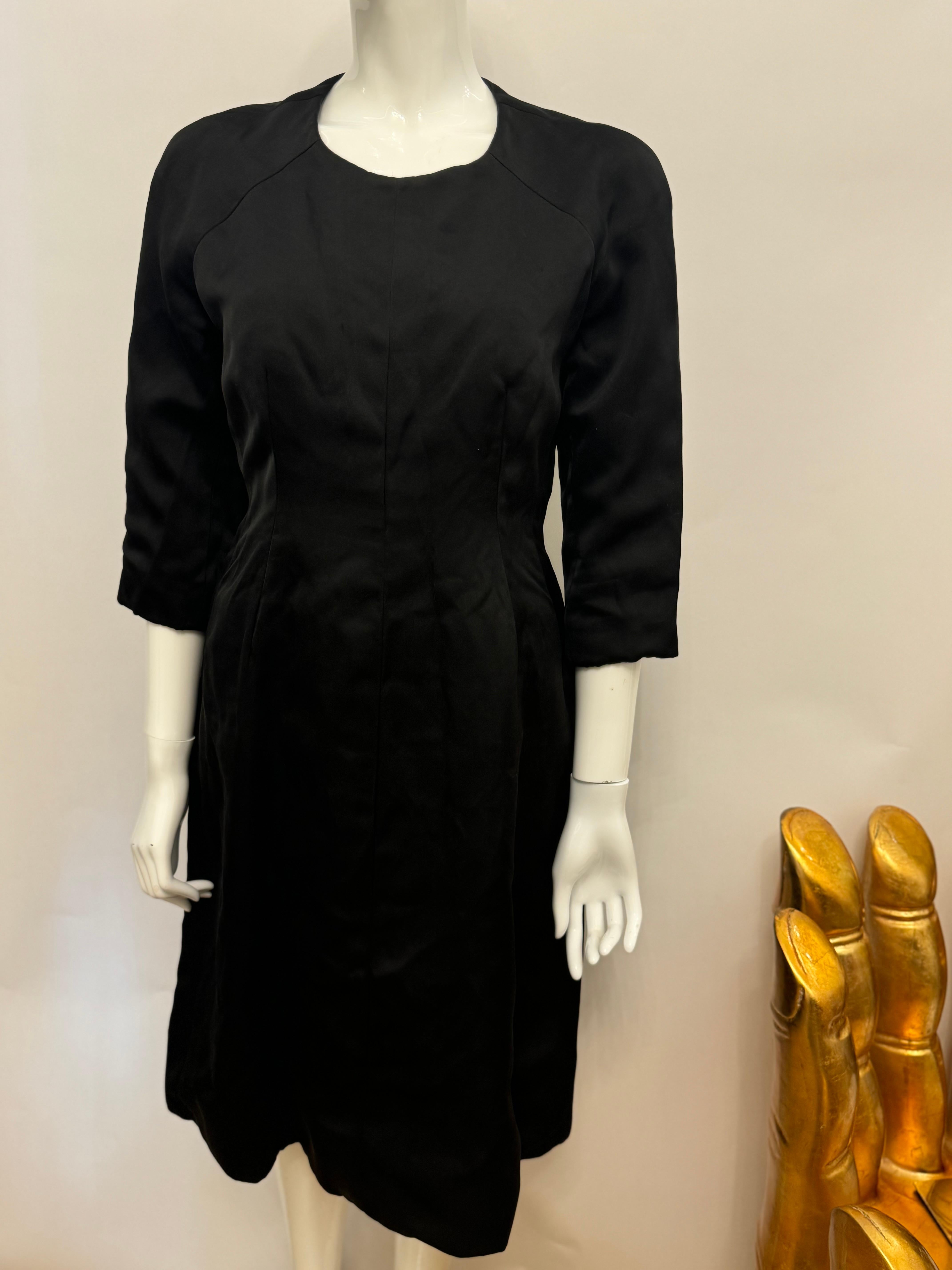 Givenchy Haute Couture 1950’s Audrey Hepburn black evening gown For Sale 3