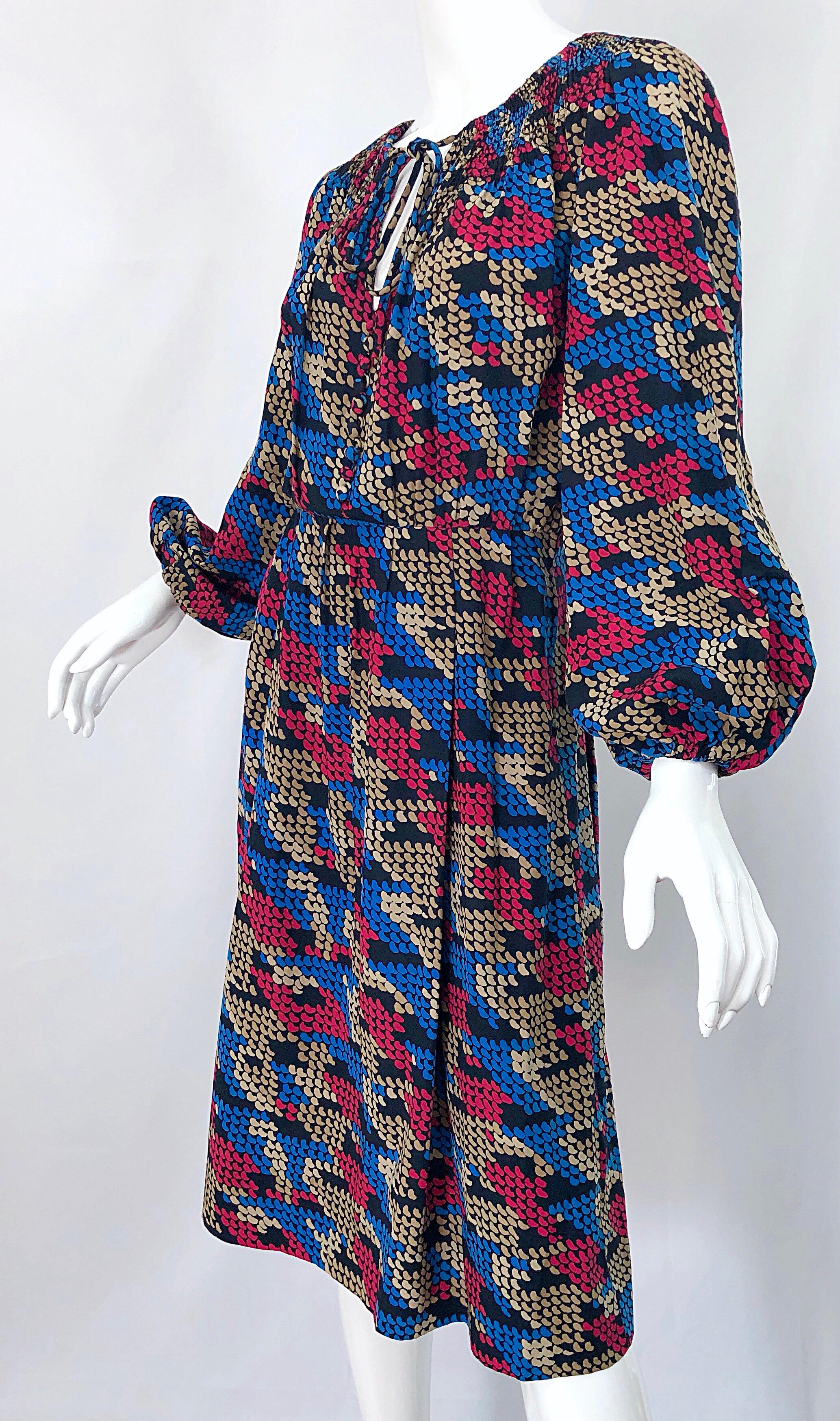 Givenchy Haute Couture 1970s Exaggerated Houndstooth Bishop Sleeve Vintage Dress For Sale 2
