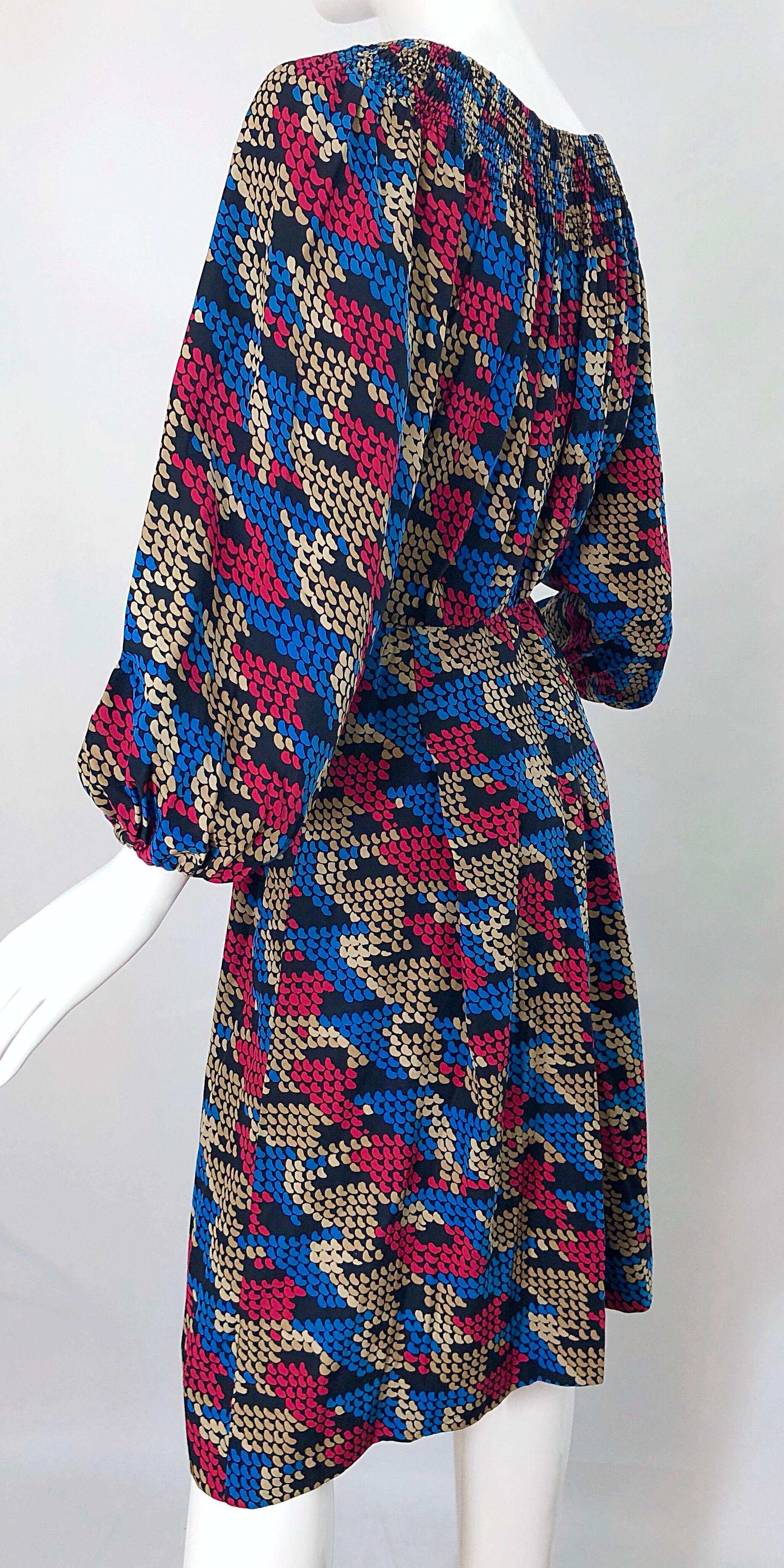 Givenchy Haute Couture 1970s Exaggerated Houndstooth Bishop Sleeve Vintage Dress For Sale 7