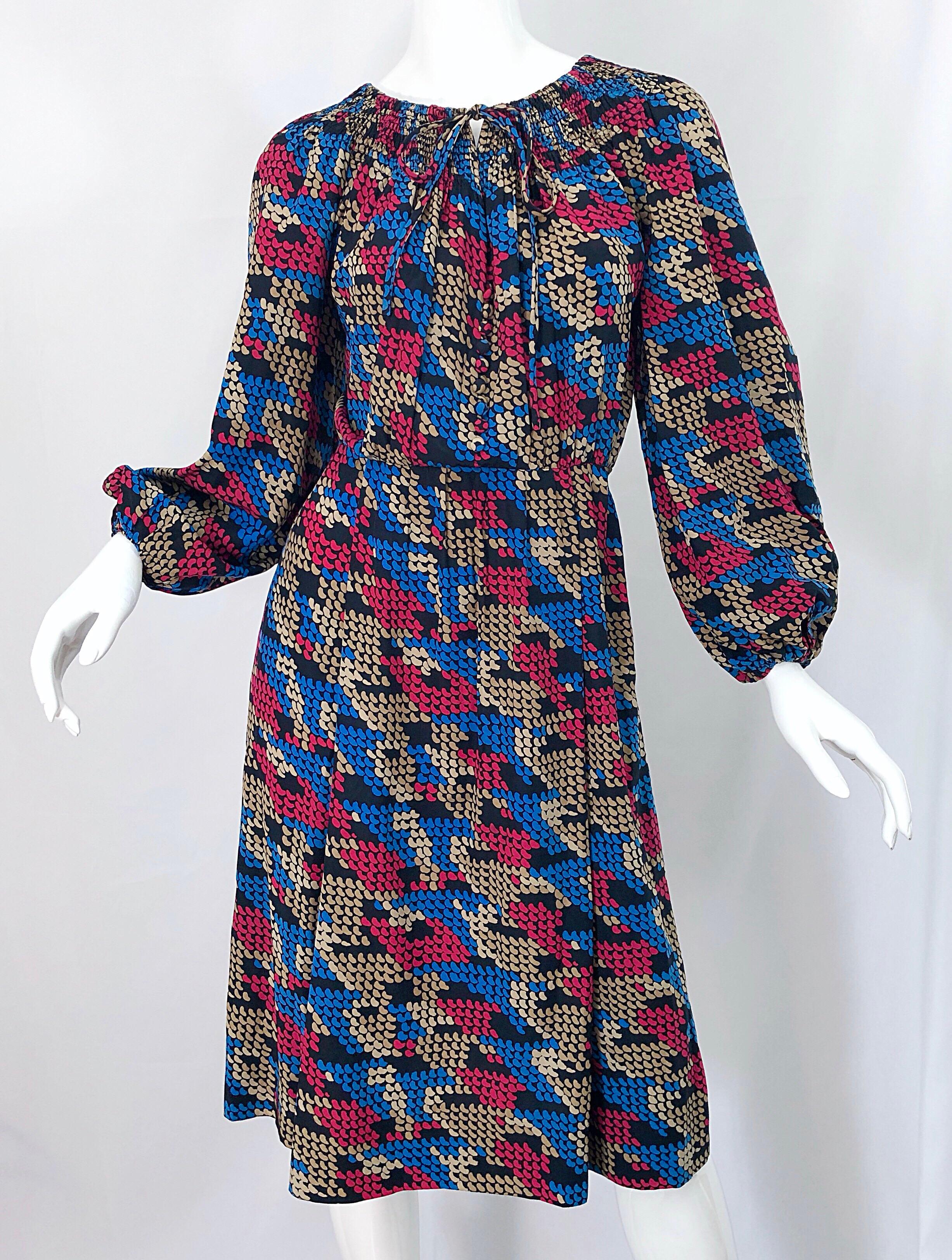 Givenchy Haute Couture 1970s Exaggerated Houndstooth Bishop Sleeve Vintage Dress For Sale 10