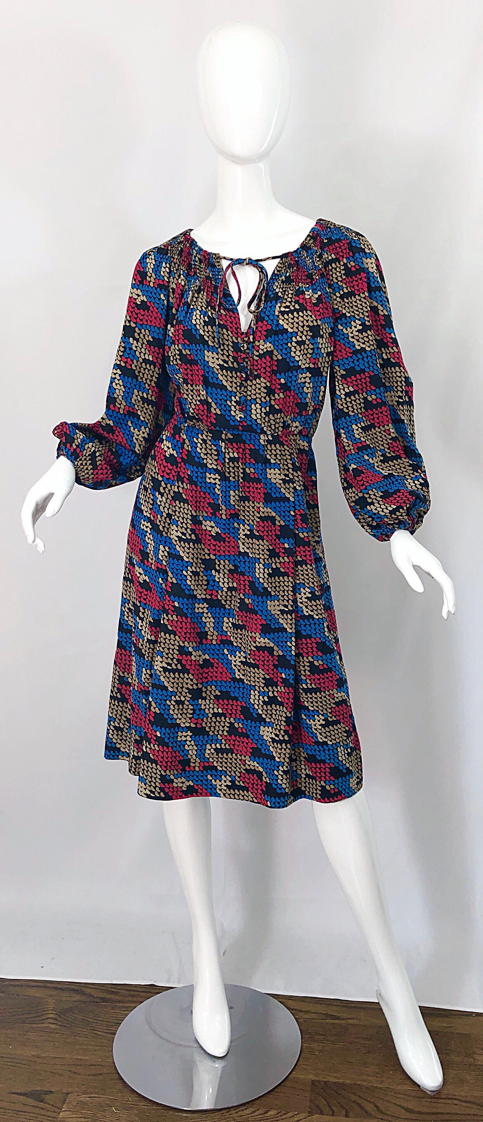 Givenchy Haute Couture 1970s Exaggerated Houndstooth Bishop Sleeve Vintage Dress For Sale 11