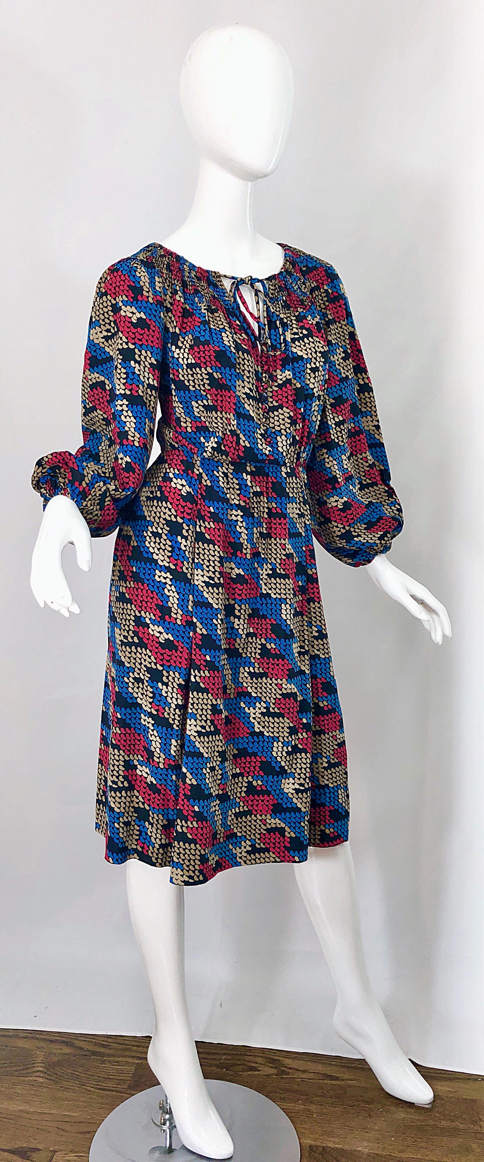 Givenchy Haute Couture 1970s Exaggerated Houndstooth Bishop Sleeve Vintage Dress In Excellent Condition For Sale In San Diego, CA