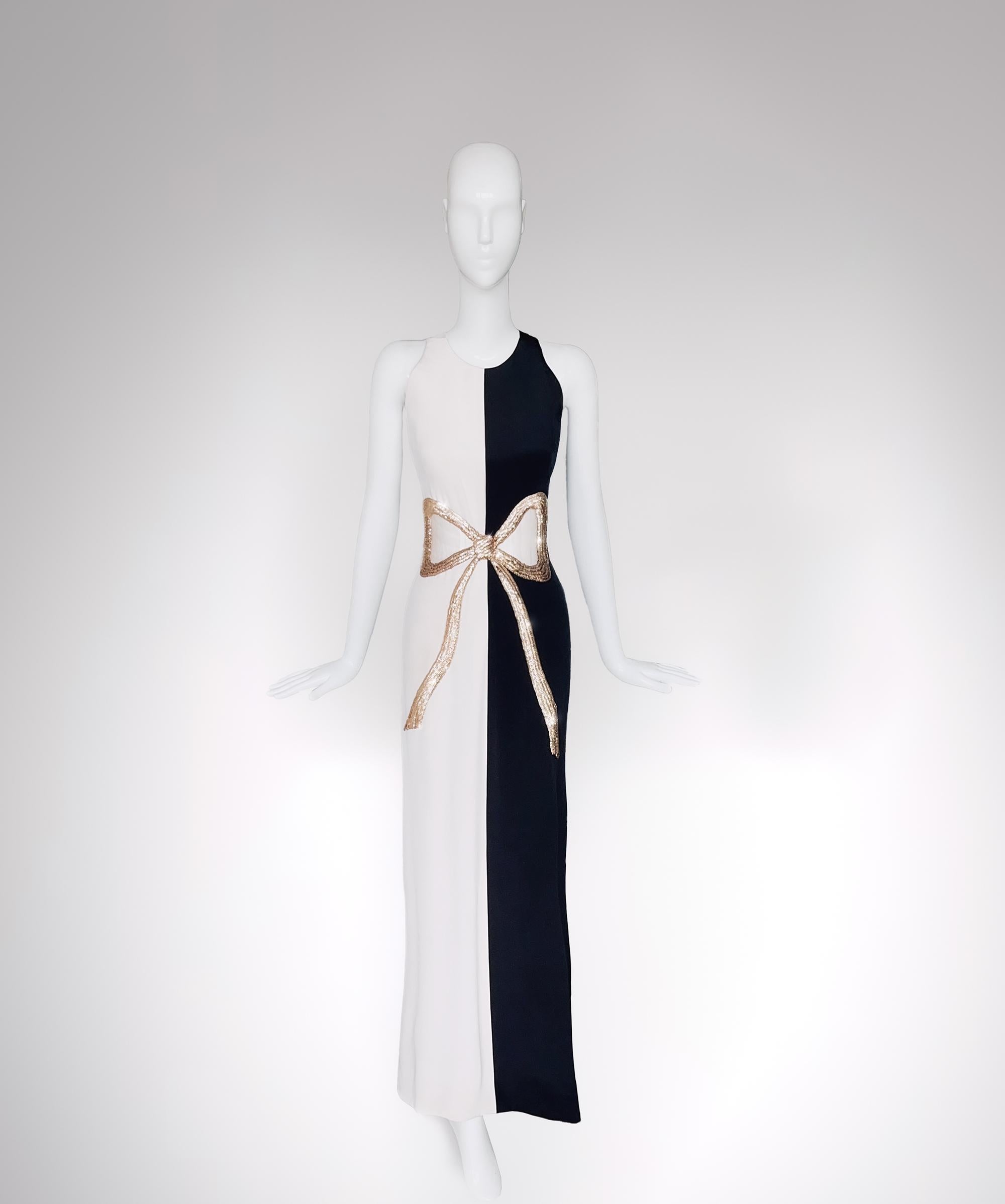 Givenchy Vestido de Alta Costura 1995 Espectacular Seda  Vestido de noche Gris en venta