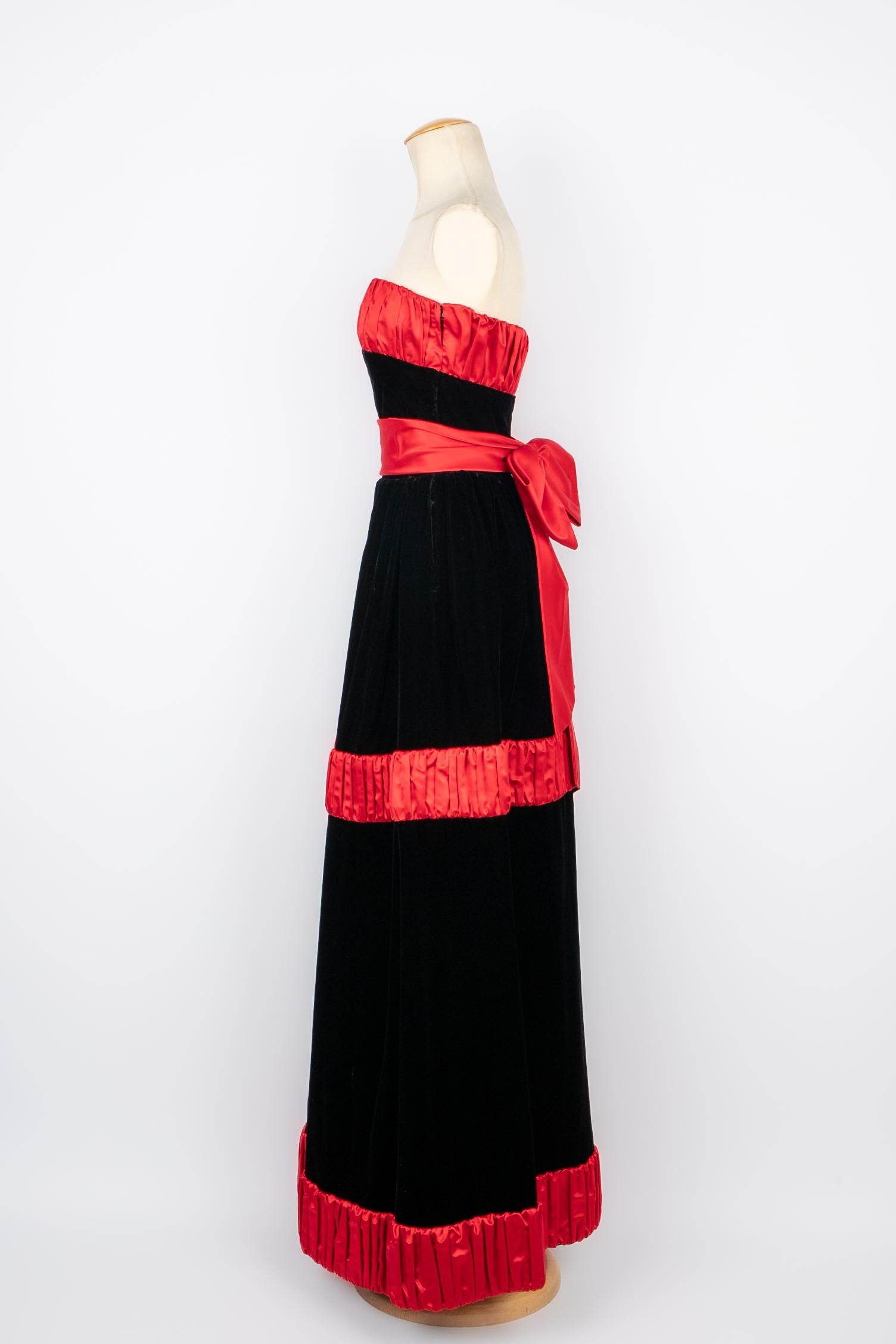 Vestido Givenchy Alta Costura en Excelente estado para la venta en SAINT-OUEN-SUR-SEINE, FR