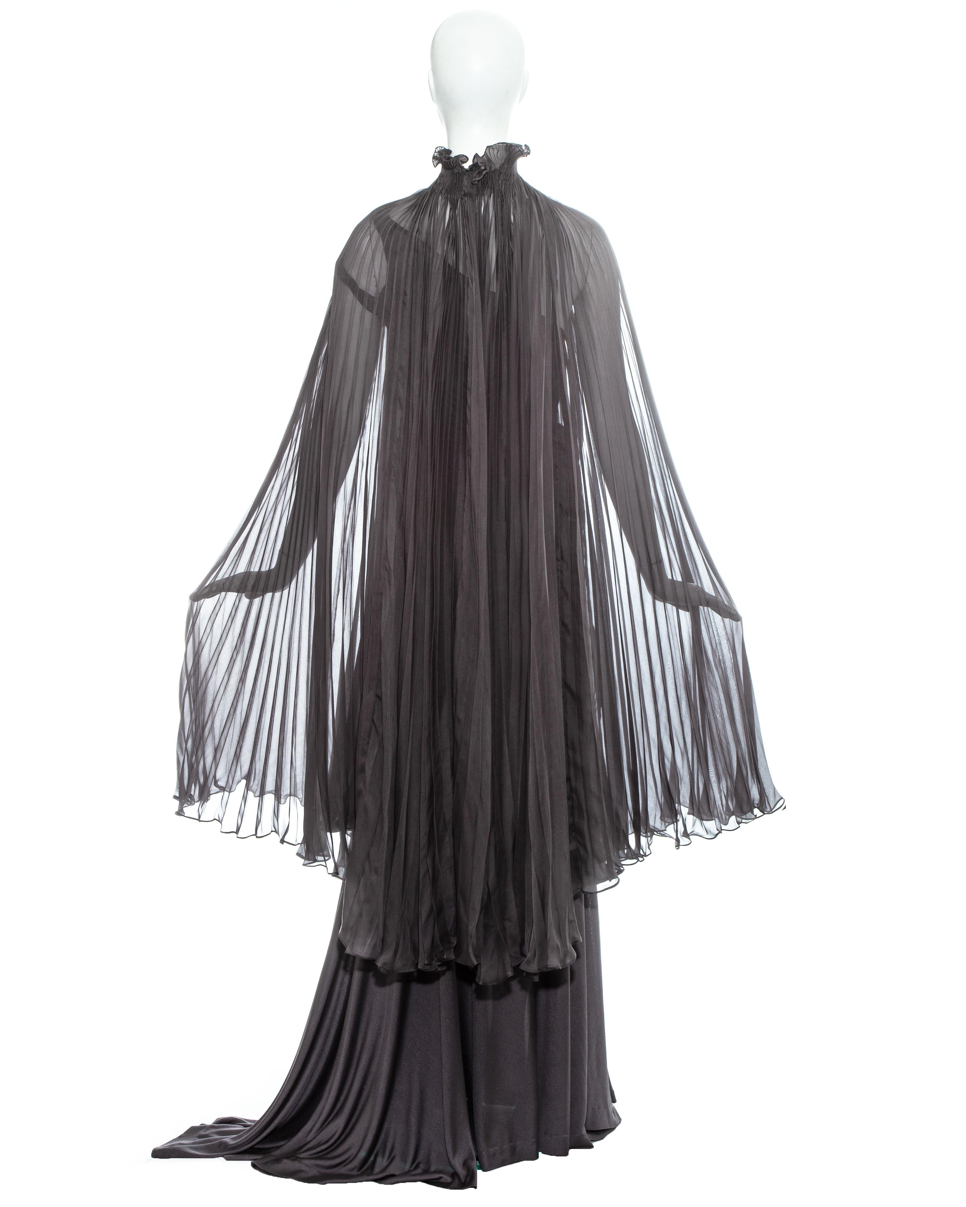 Givenchy Haute Couture grey silk trained evening dress and cape, fw 2003 For Sale 9