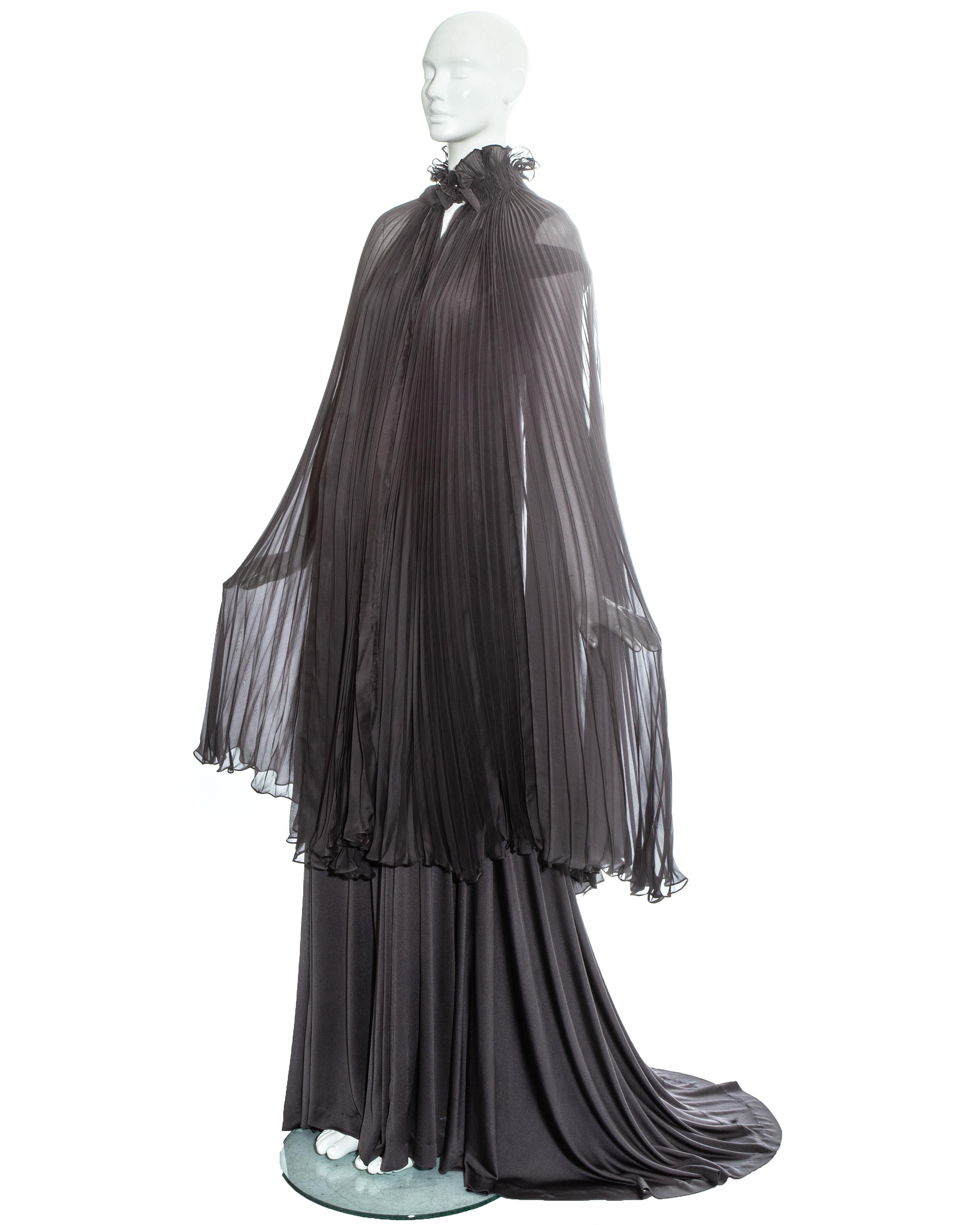 Givenchy Haute Couture grey silk trained evening dress and cape, fw 2003 For Sale 3