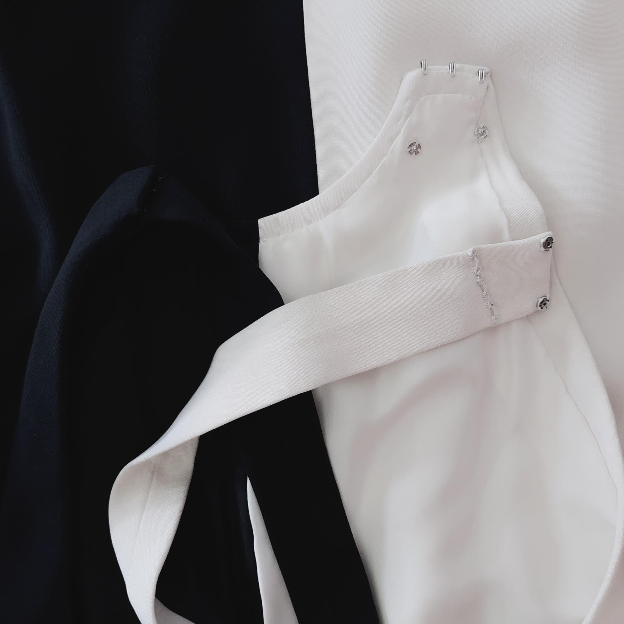 Givenchy Vestido de Alta Costura 1995 Espectacular Seda  Vestido de noche en venta 8