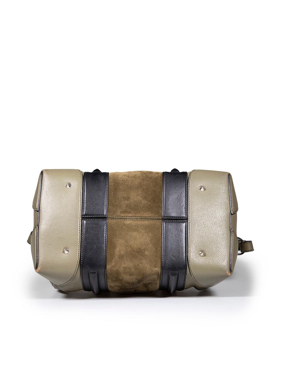 Givenchy sac porté épaule Lucrezia en cuir kaki, taille moyenne Pour femmes en vente