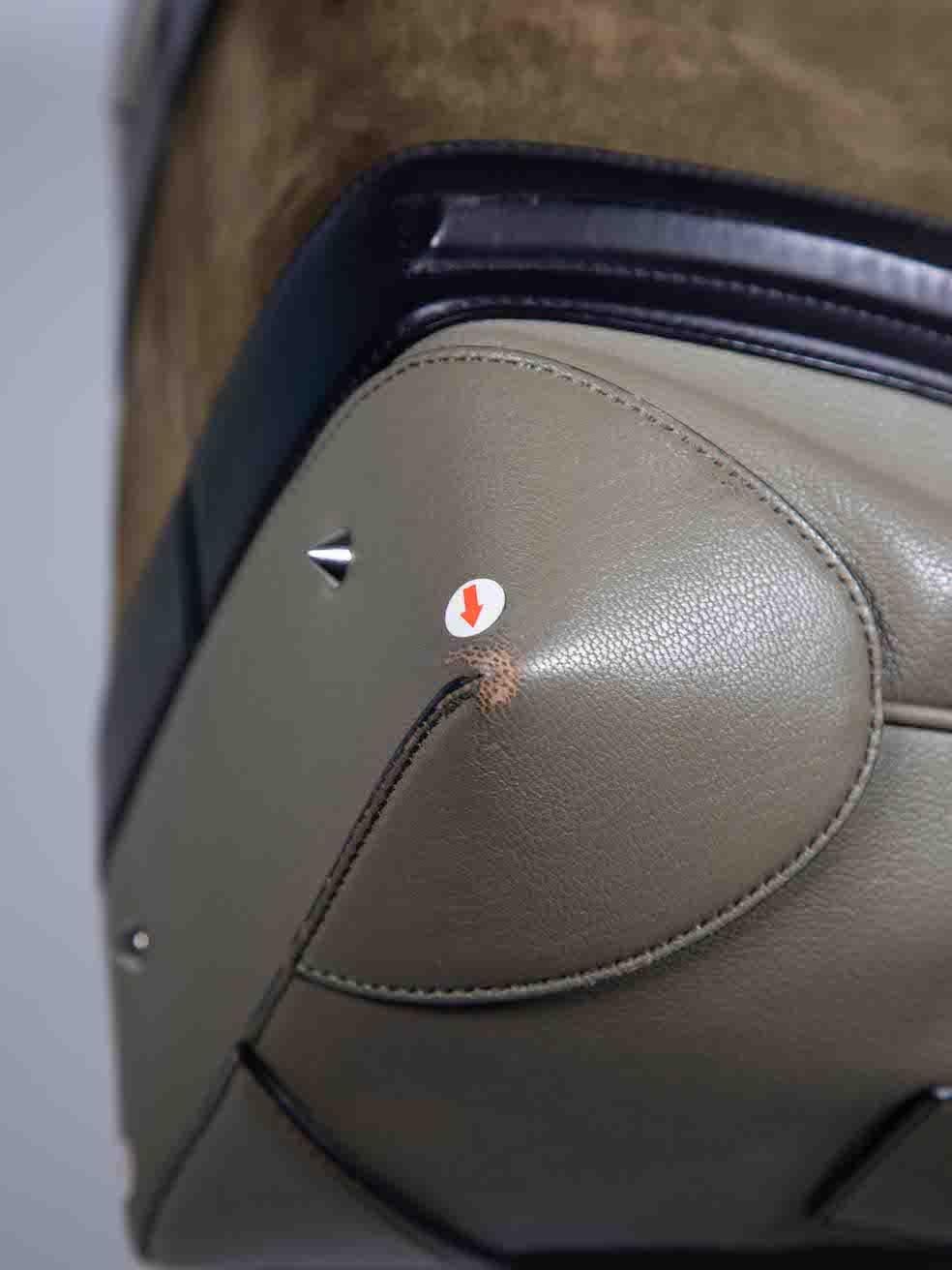 Givenchy sac porté épaule Lucrezia en cuir kaki, taille moyenne en vente 4