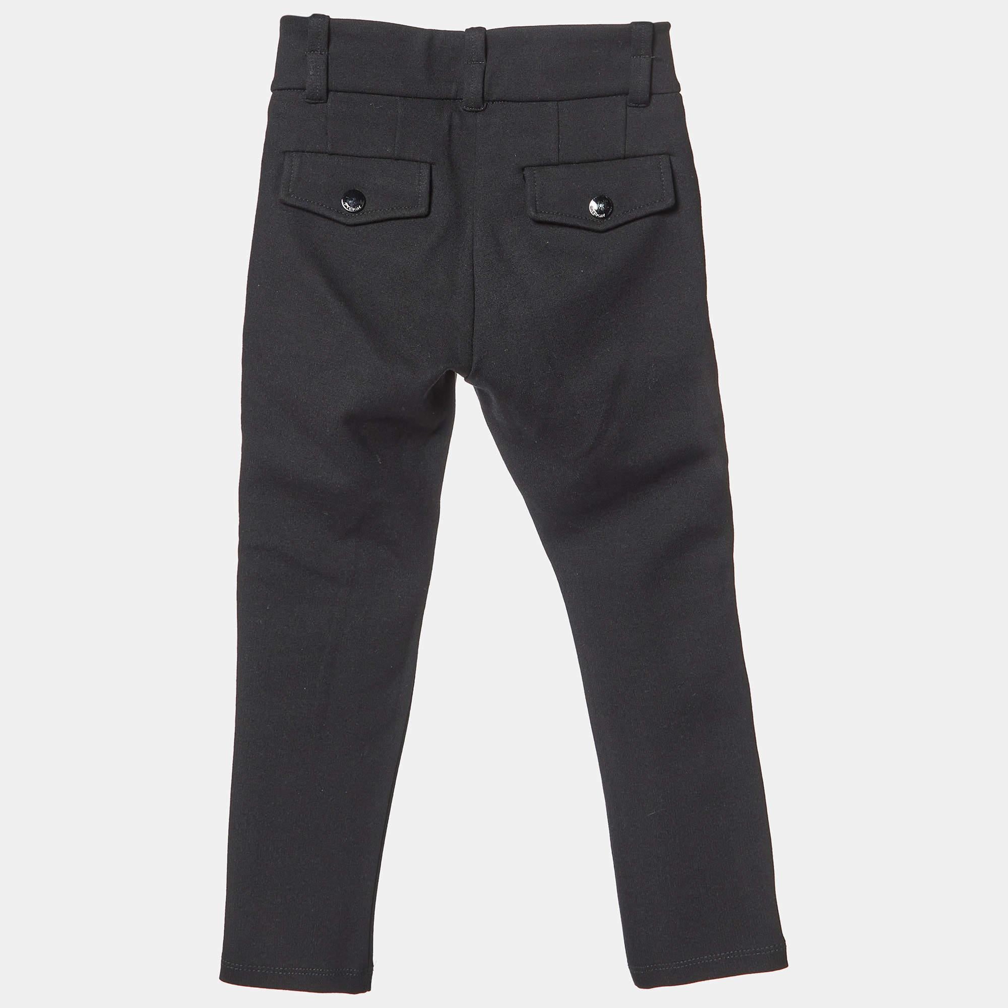 Tailored with care  these Givenchy Kids pants are perfect for attending parties and other events. Can be styled with a nice shirt and sneakers.