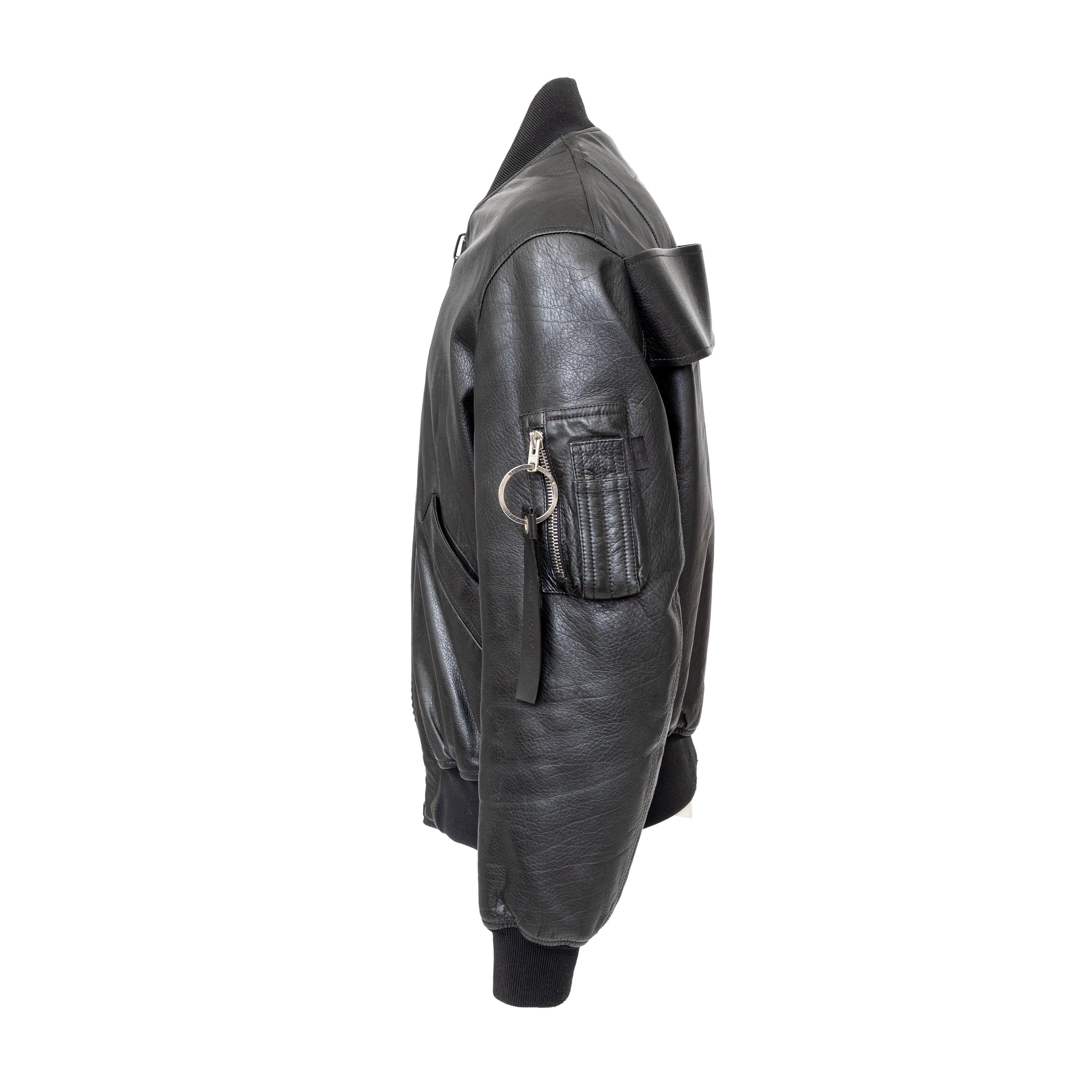 Noir Blouson bombardier en cuir Givenchy - années 10 en vente