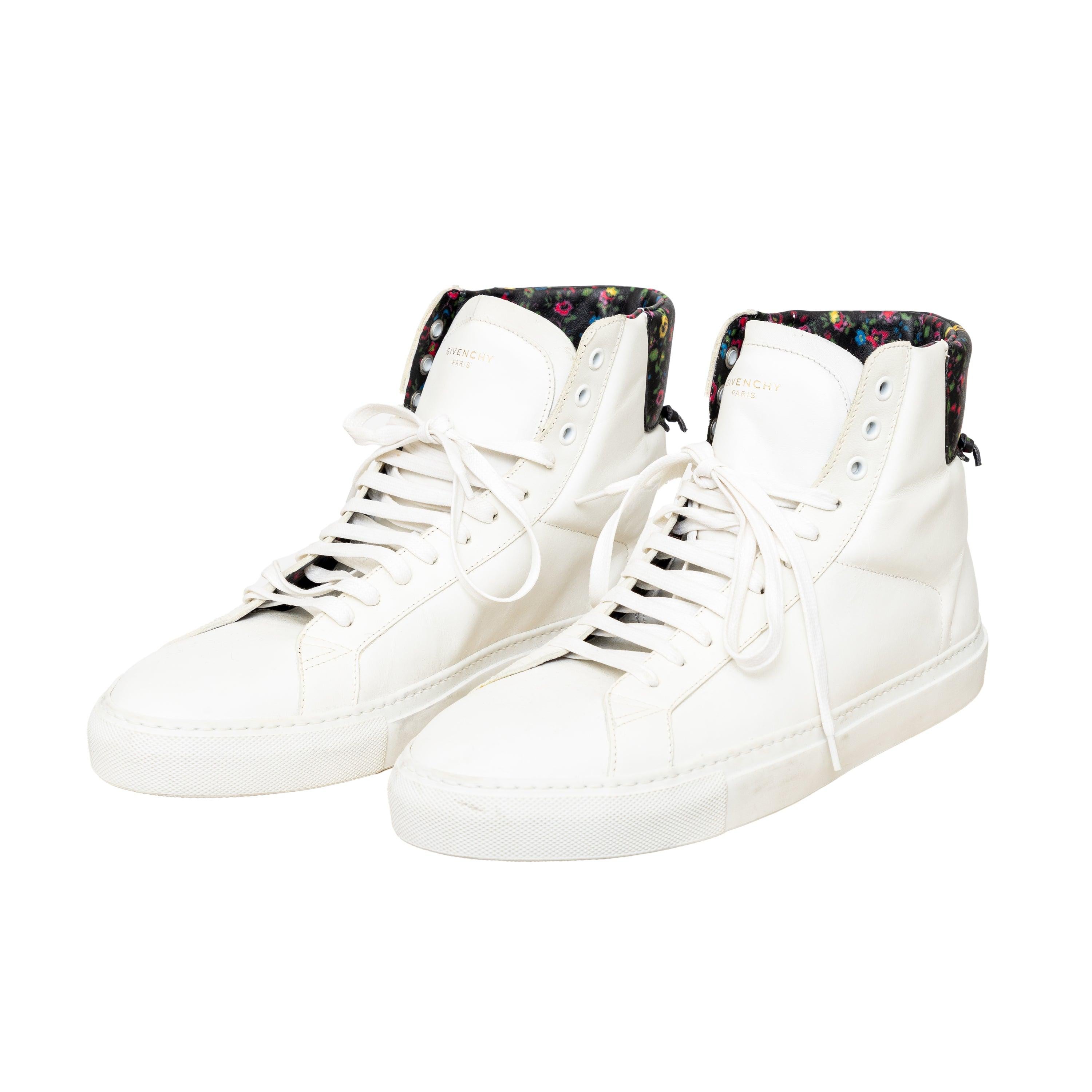 Givenchy Leather High Top Sneakers - '10s In Excellent Condition For Sale In Milano, IT