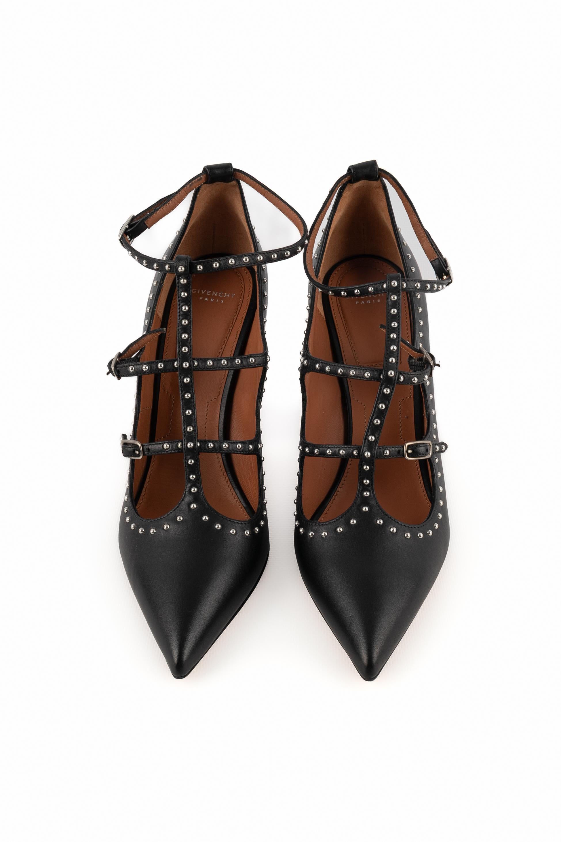 Black Givenchy leather stilettoes For Sale