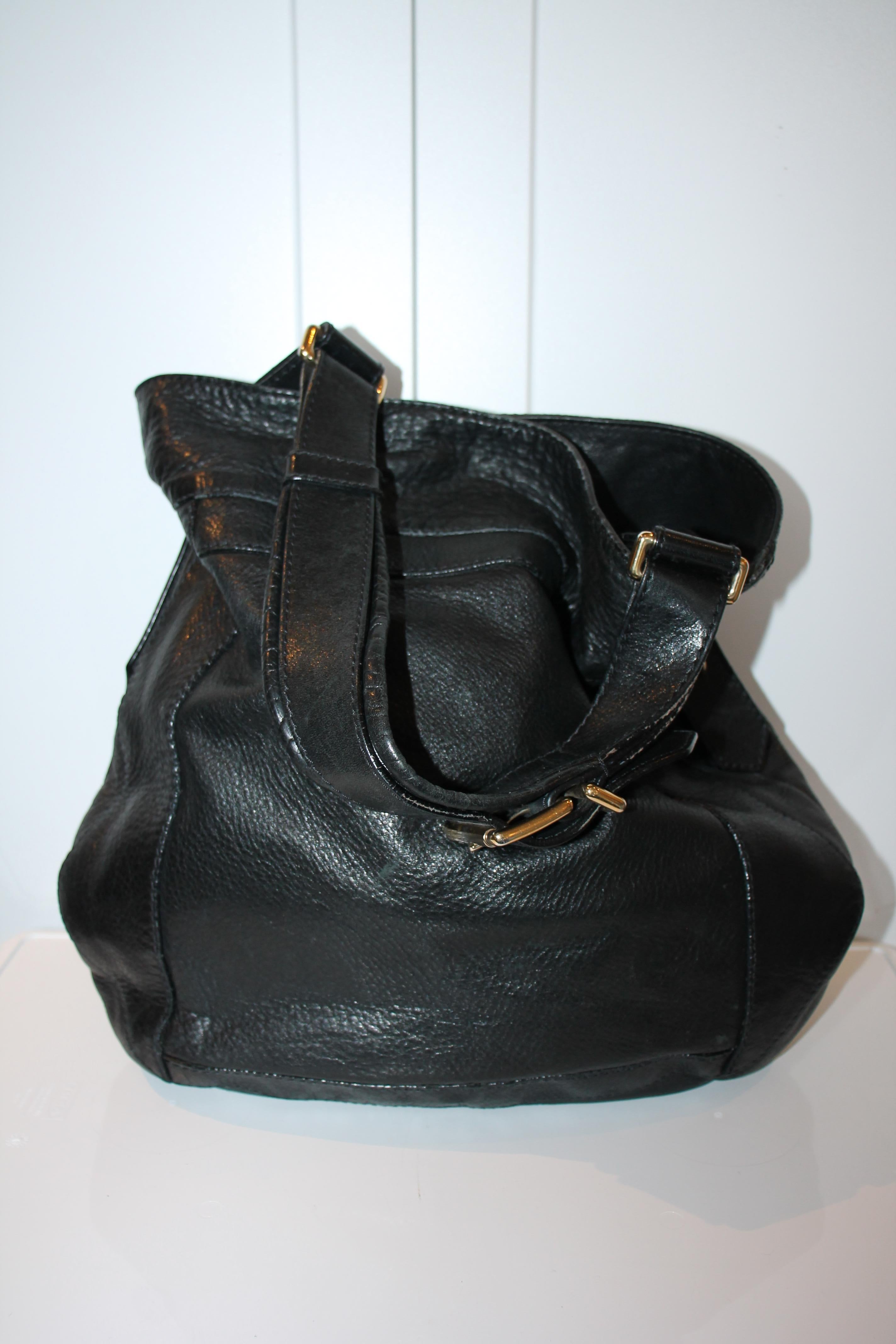 Givenchy Leather Tote In Good Condition For Sale In Roslyn, NY